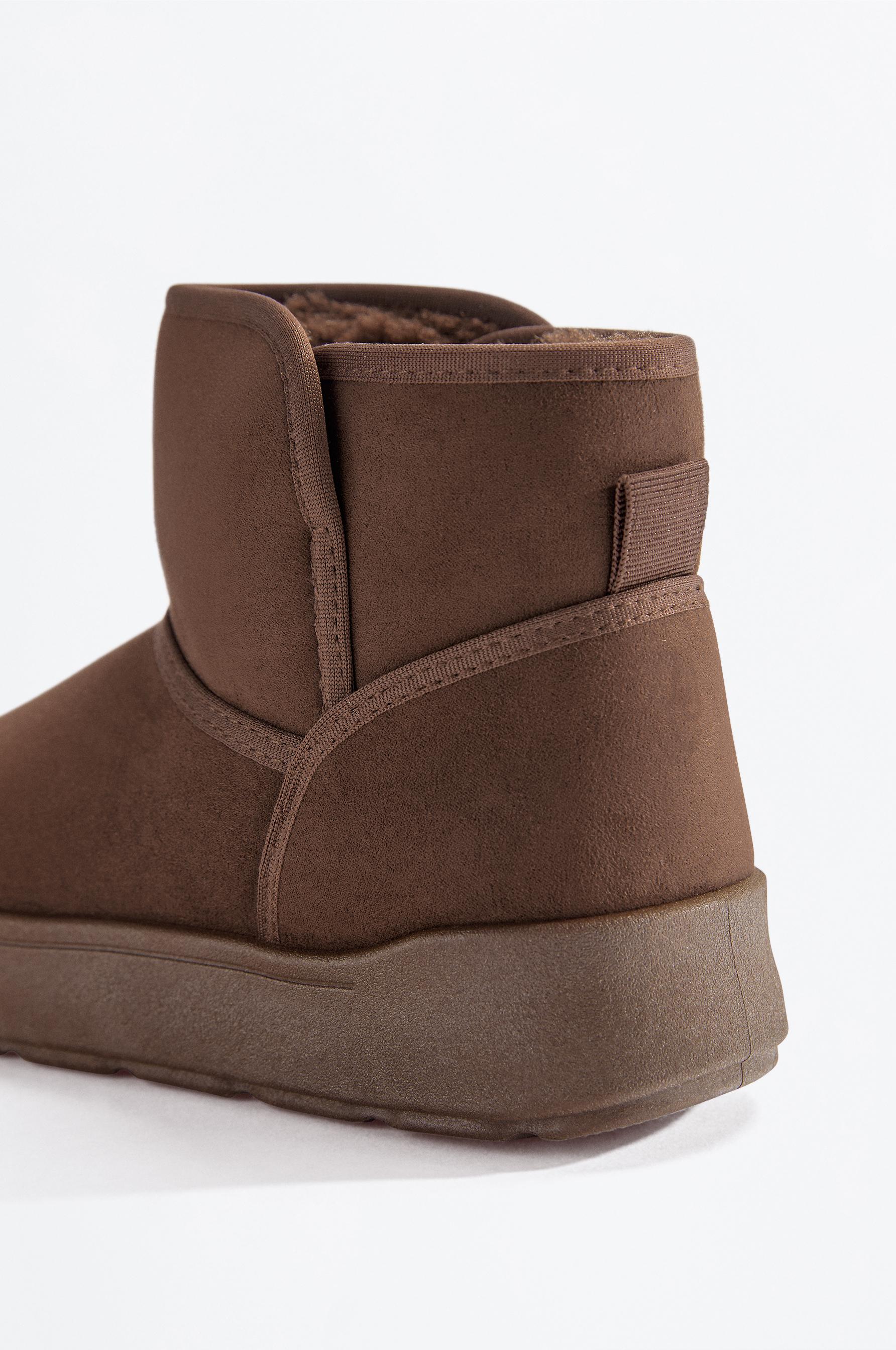 Lined ankle boot — BROWN