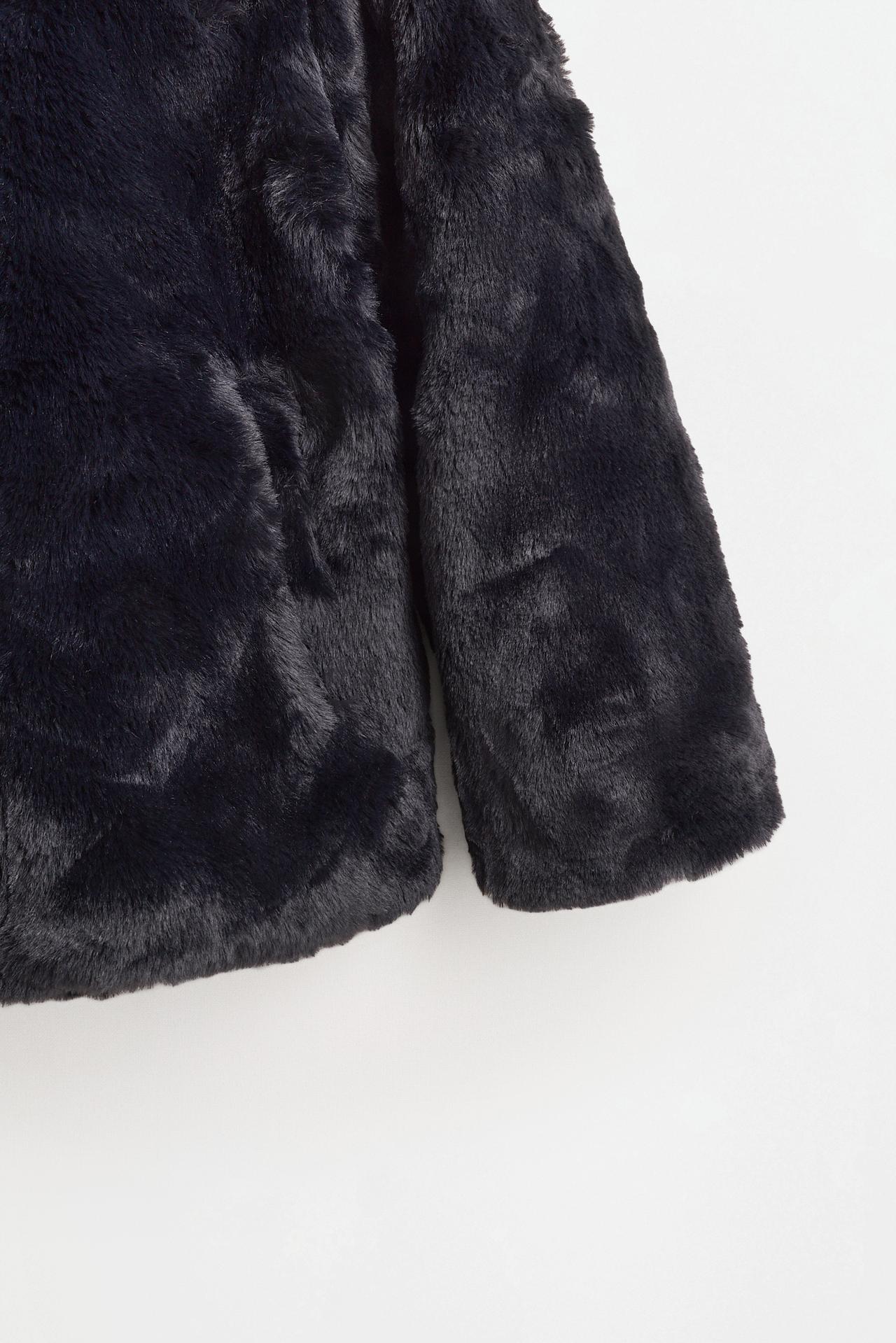 Faux fur coat — BLACK