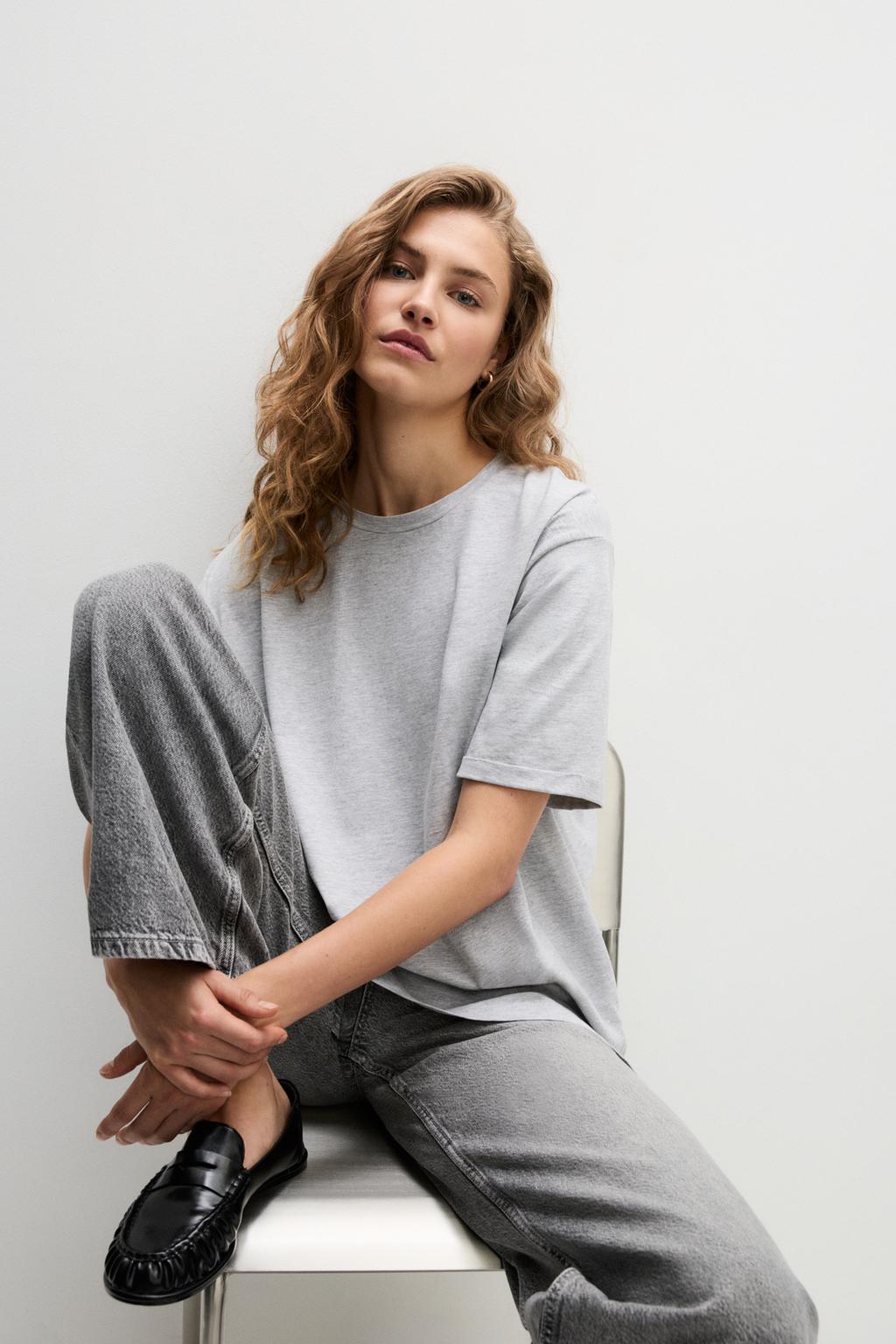 Camiseta oversize aberturas