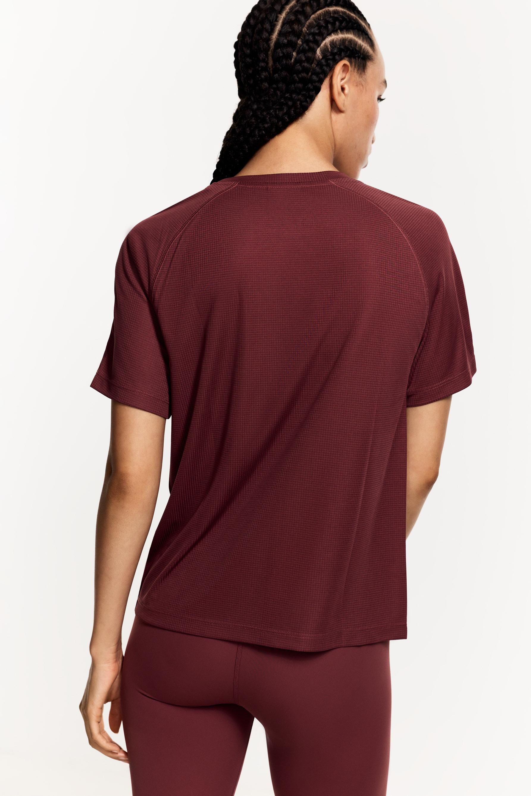 Seamed sports T-shirt — DARK PINK