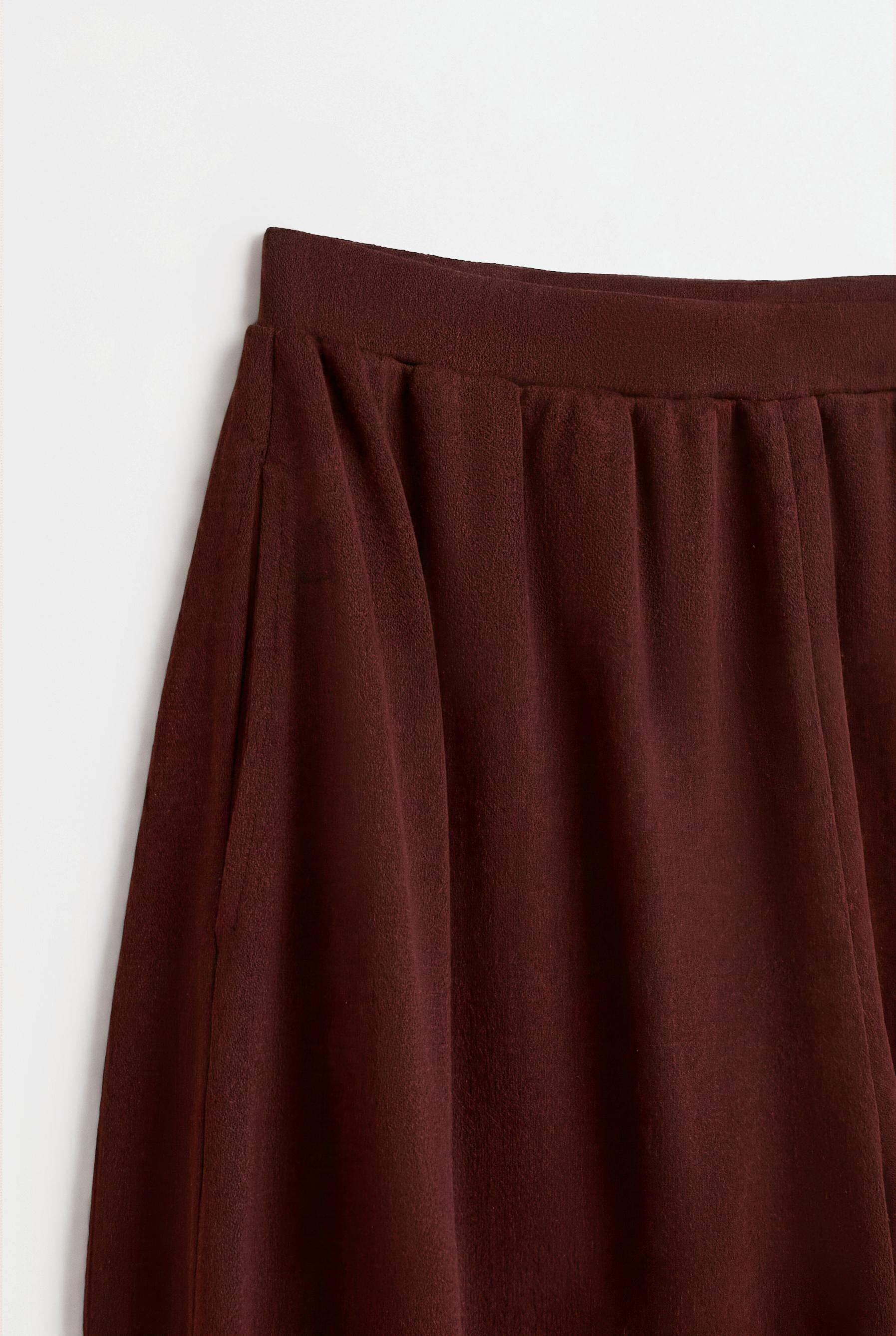 Flowing carrot fit trousers — BROWN