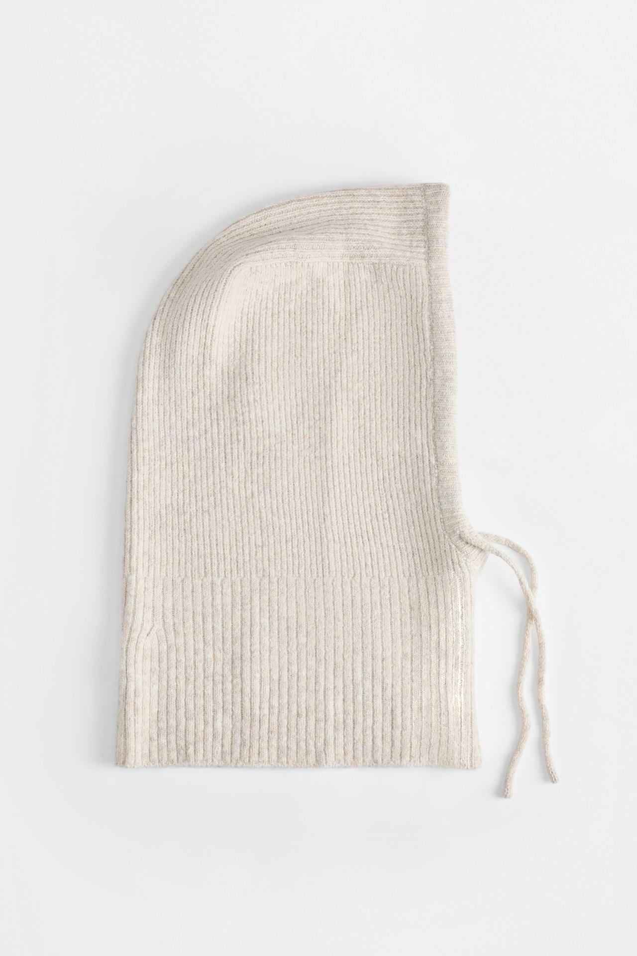 Knit balaclava — BEIGE