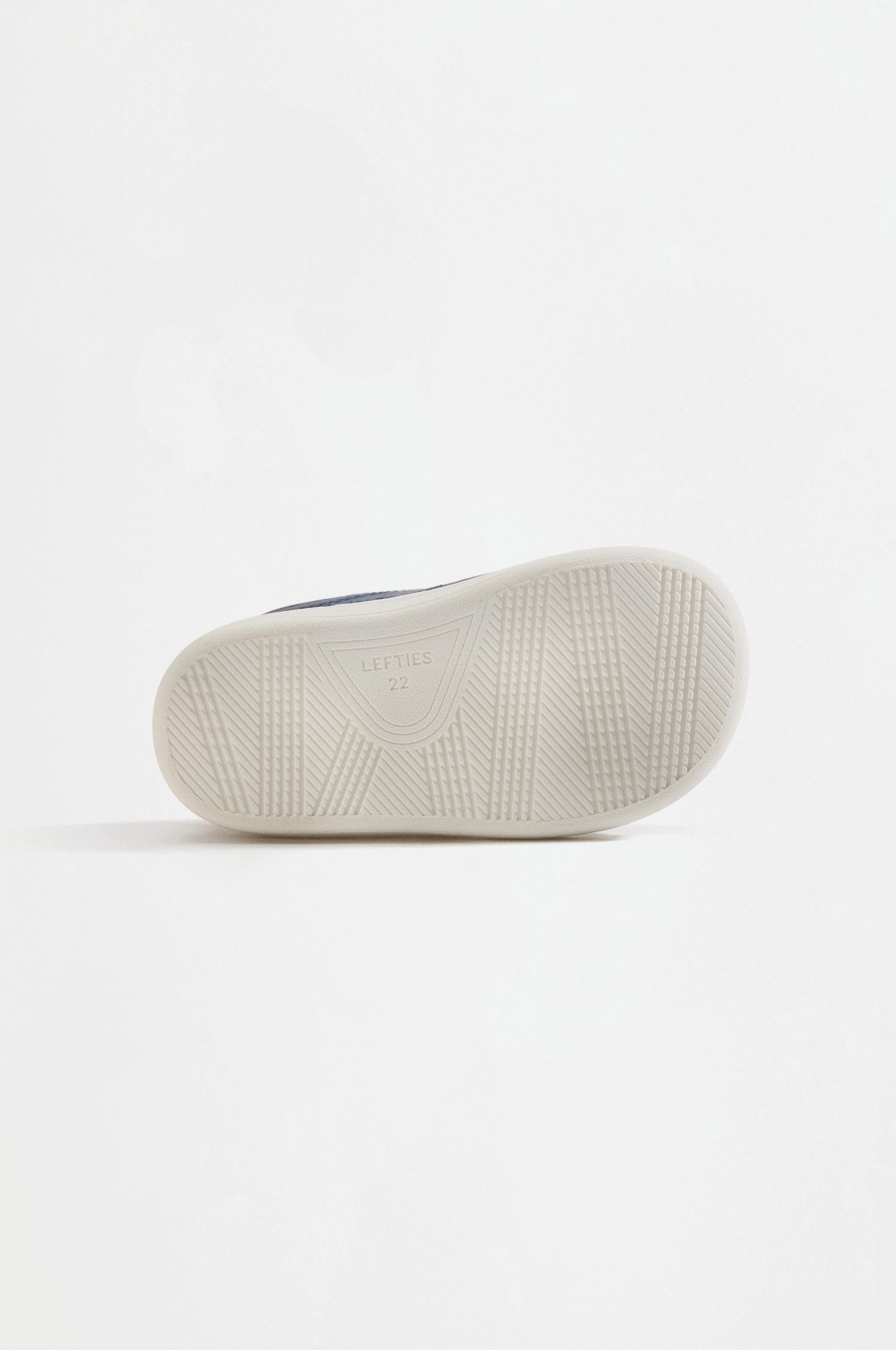 Barefoot Sneakers — NAVY BLUE