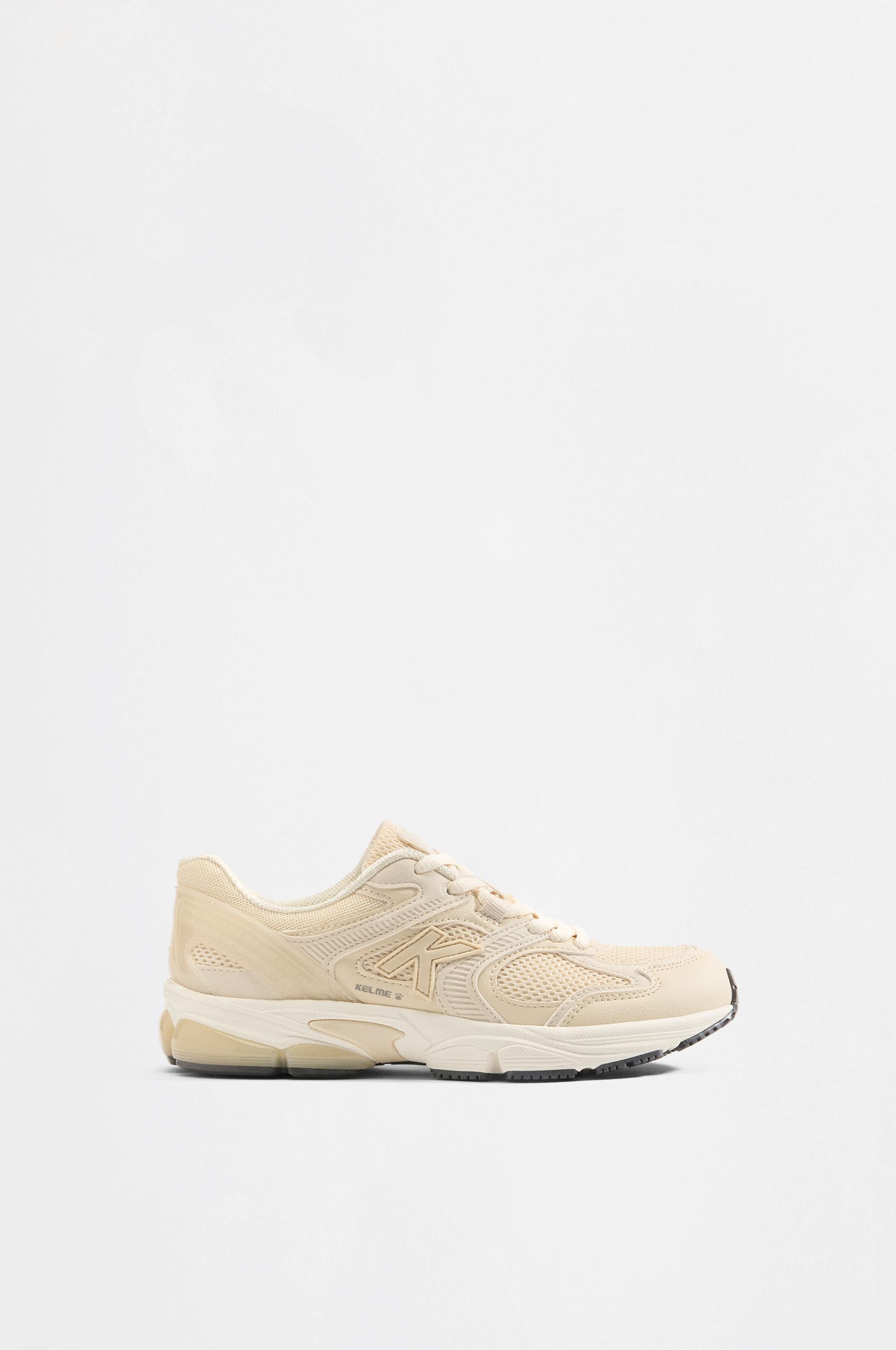 Kelme Sneakers — ECRU