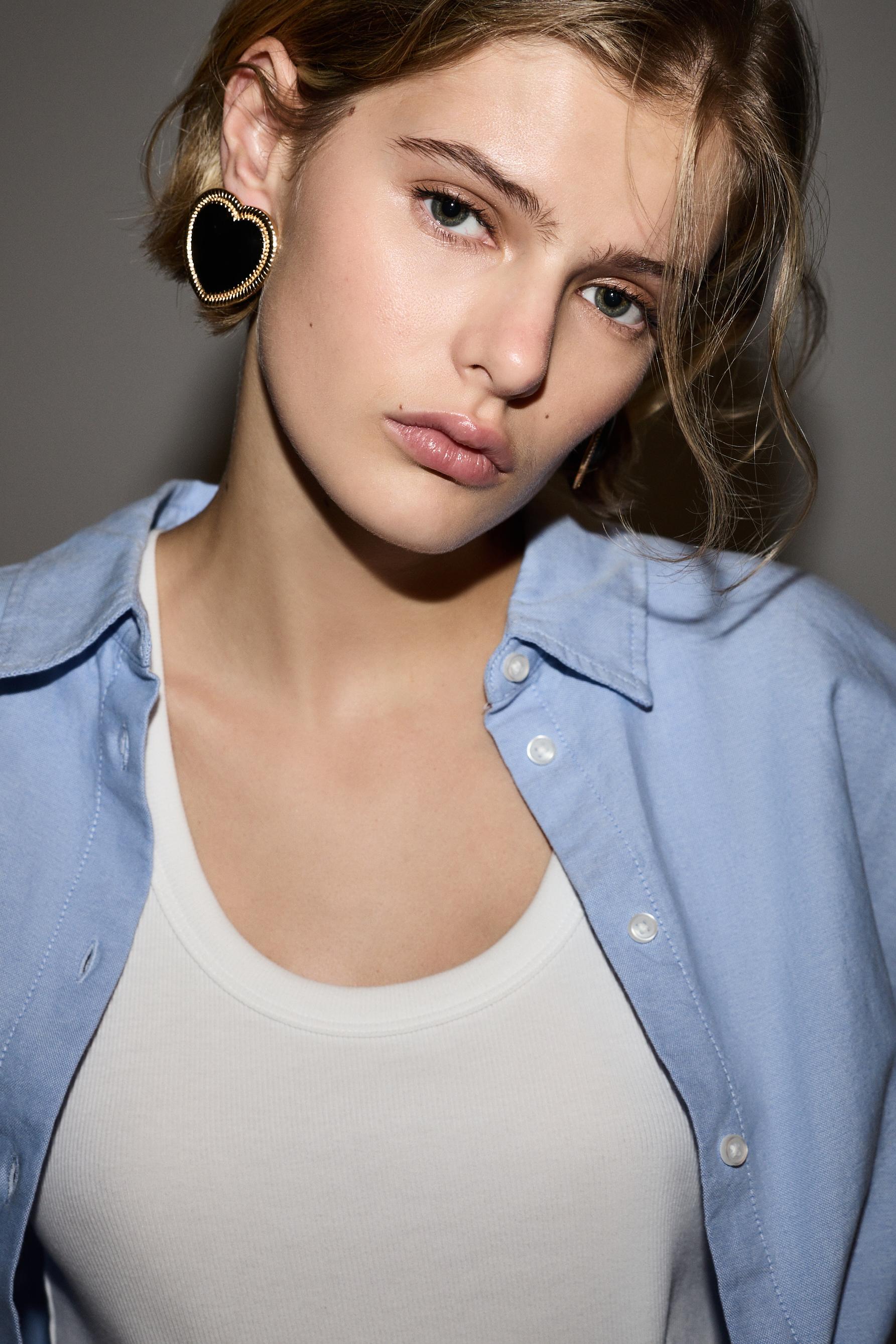 Heart earrings — FADED BLACK
