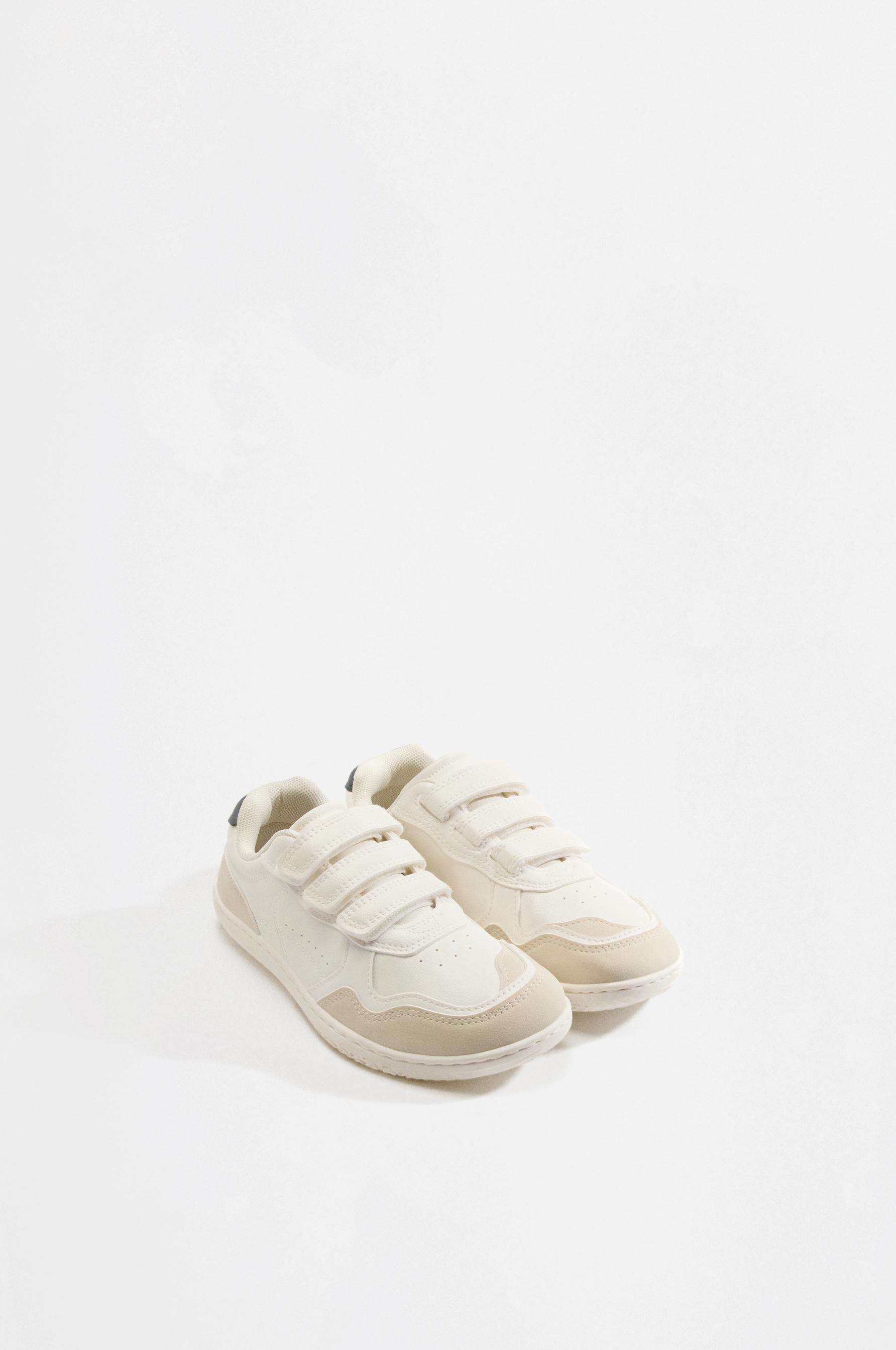 Casual sneakers — WHITE
