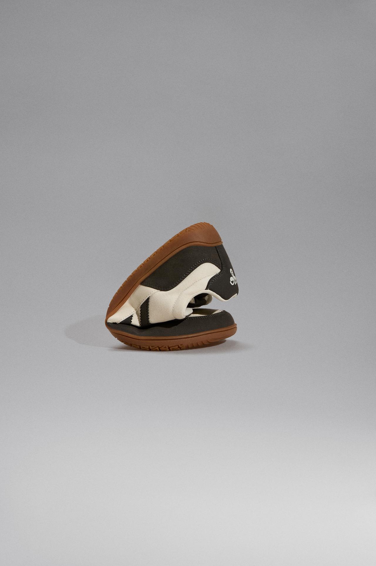 Hummel Barefoot Sneakers — OTHERS
