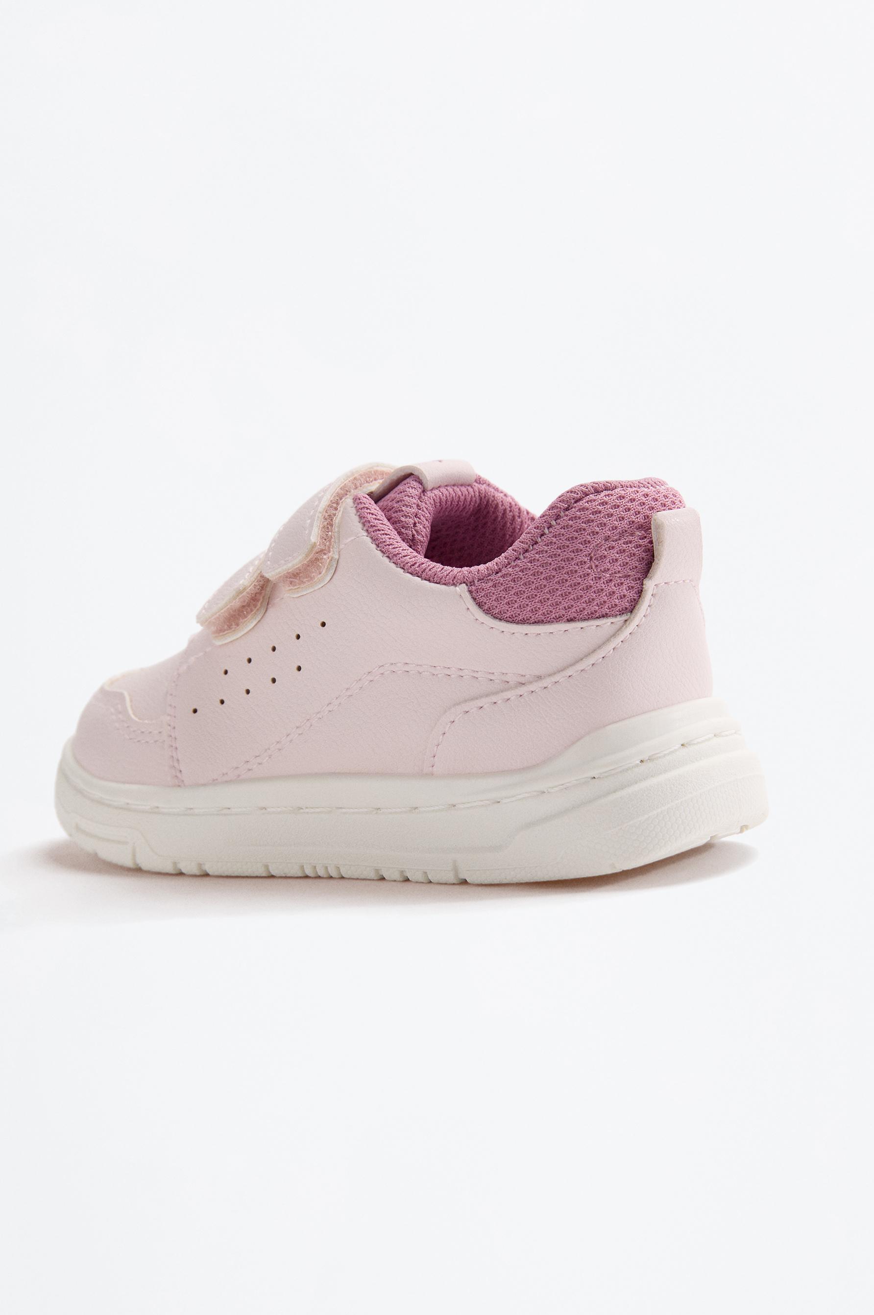 Minimalist athletic shoe — PALE PINK