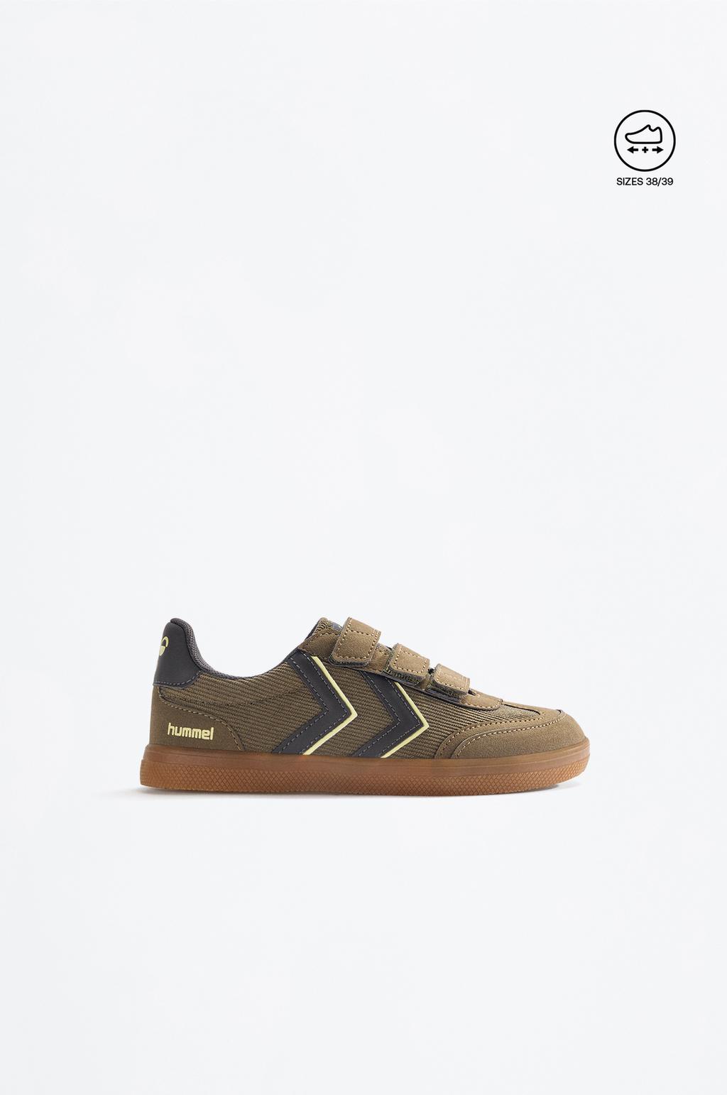 Zapatilla Hummel efecto pana
