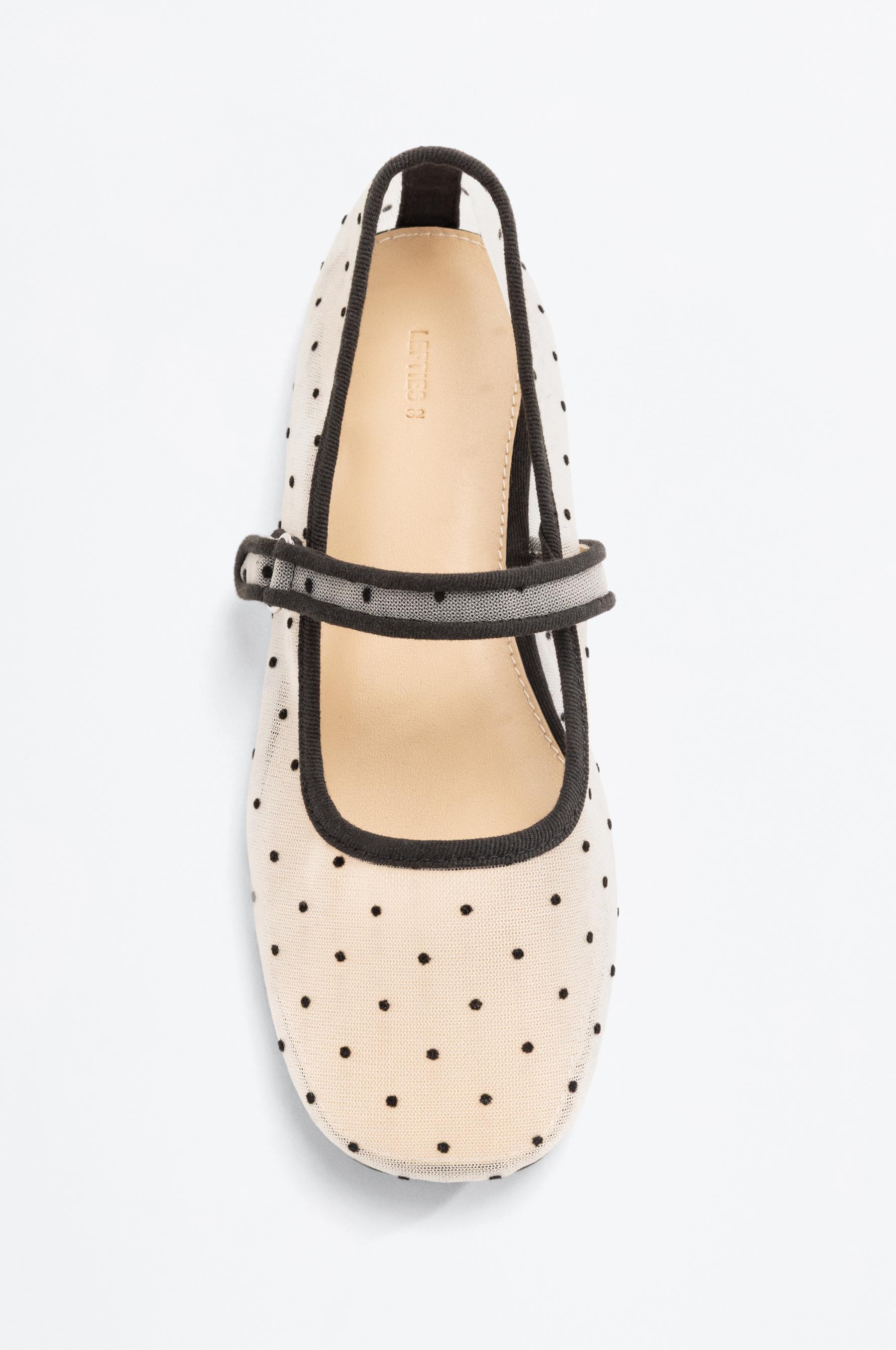 POLKA DOT BALLET FLATS — WHITE
