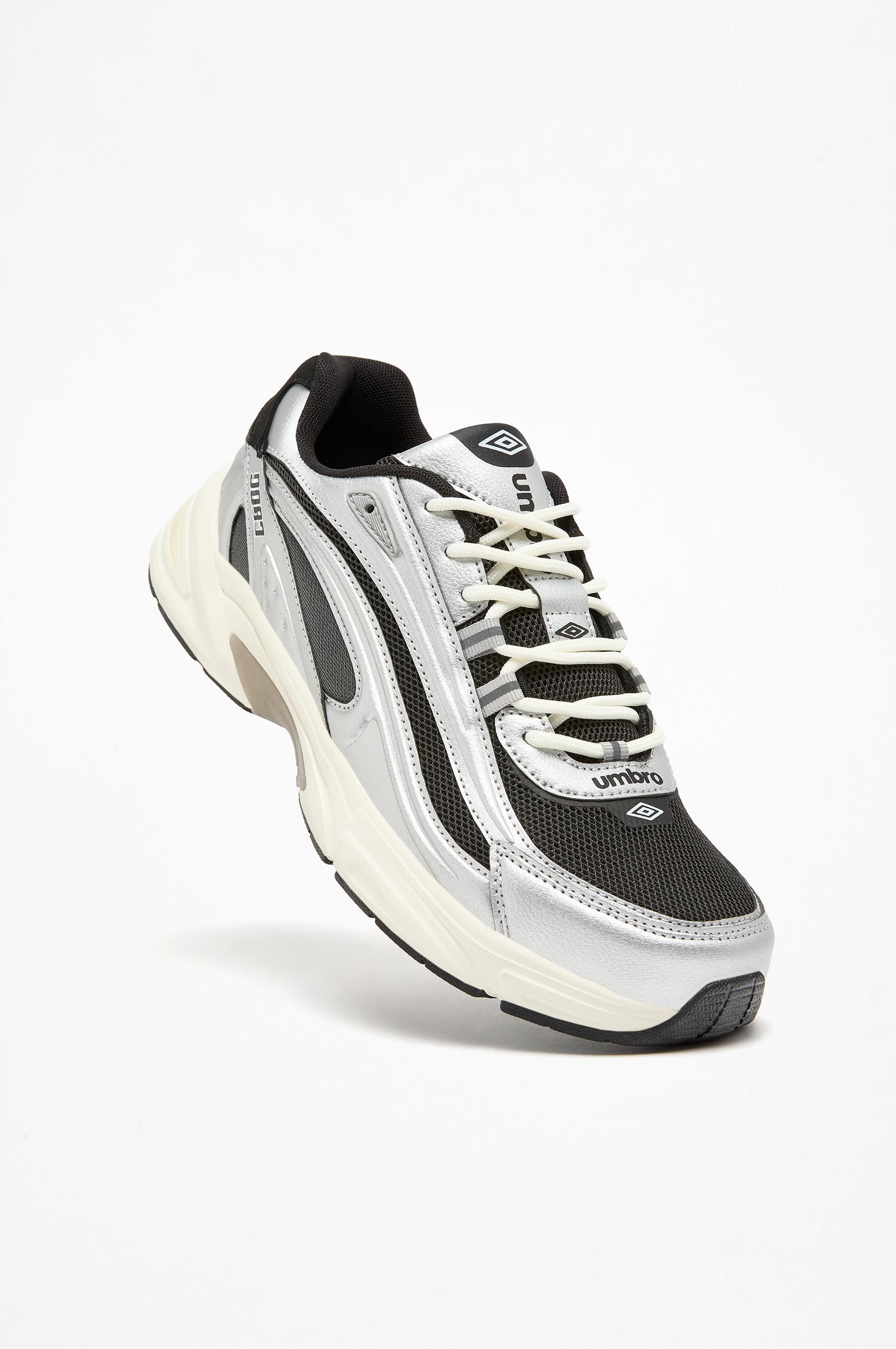 スニーカー UMBRO EASY TEMPO 5JH768 Amazon.com | Umbro Men's Run Sneaker, White/Black/Blazing