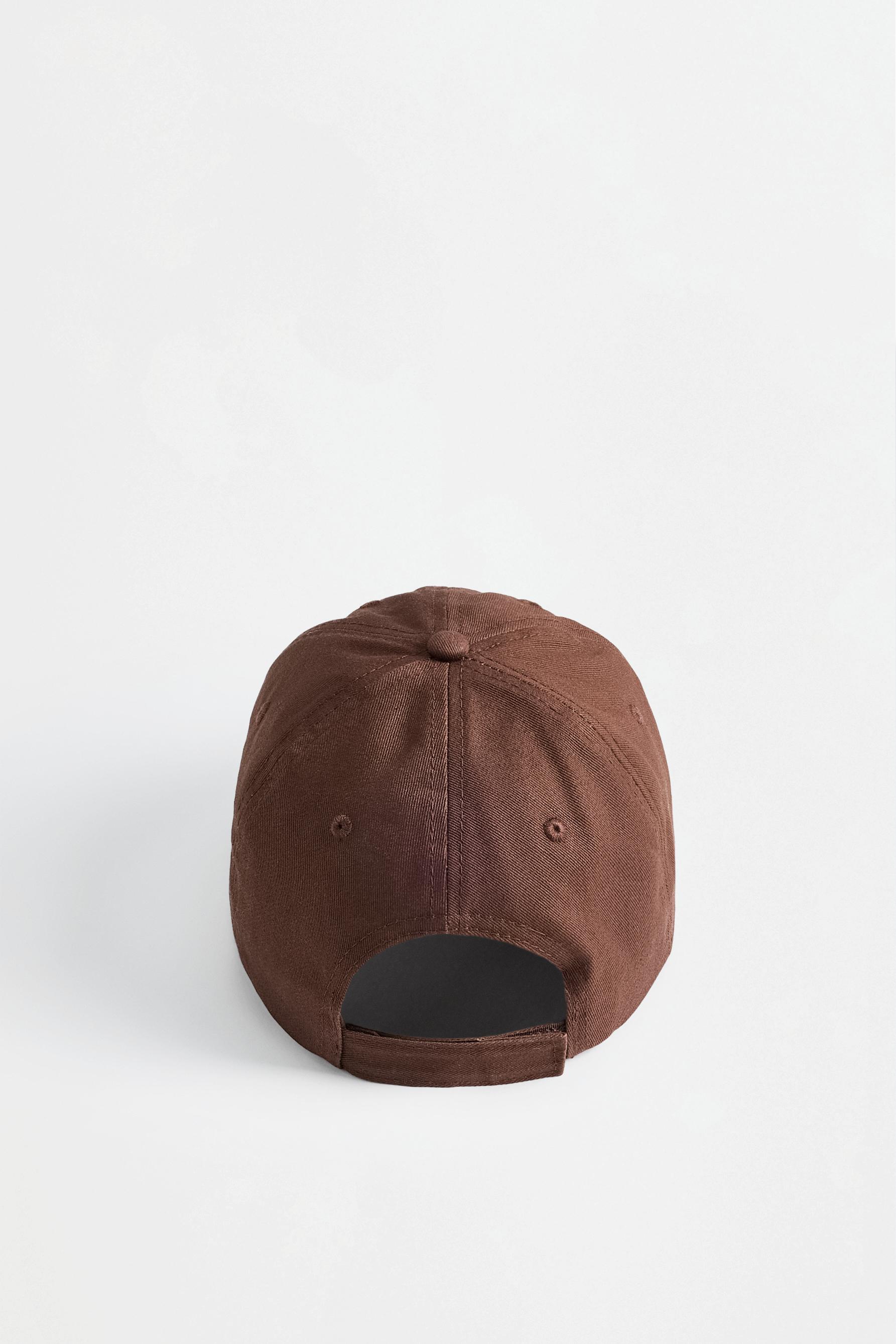 Text embroidery cap — BROWN/WHITE