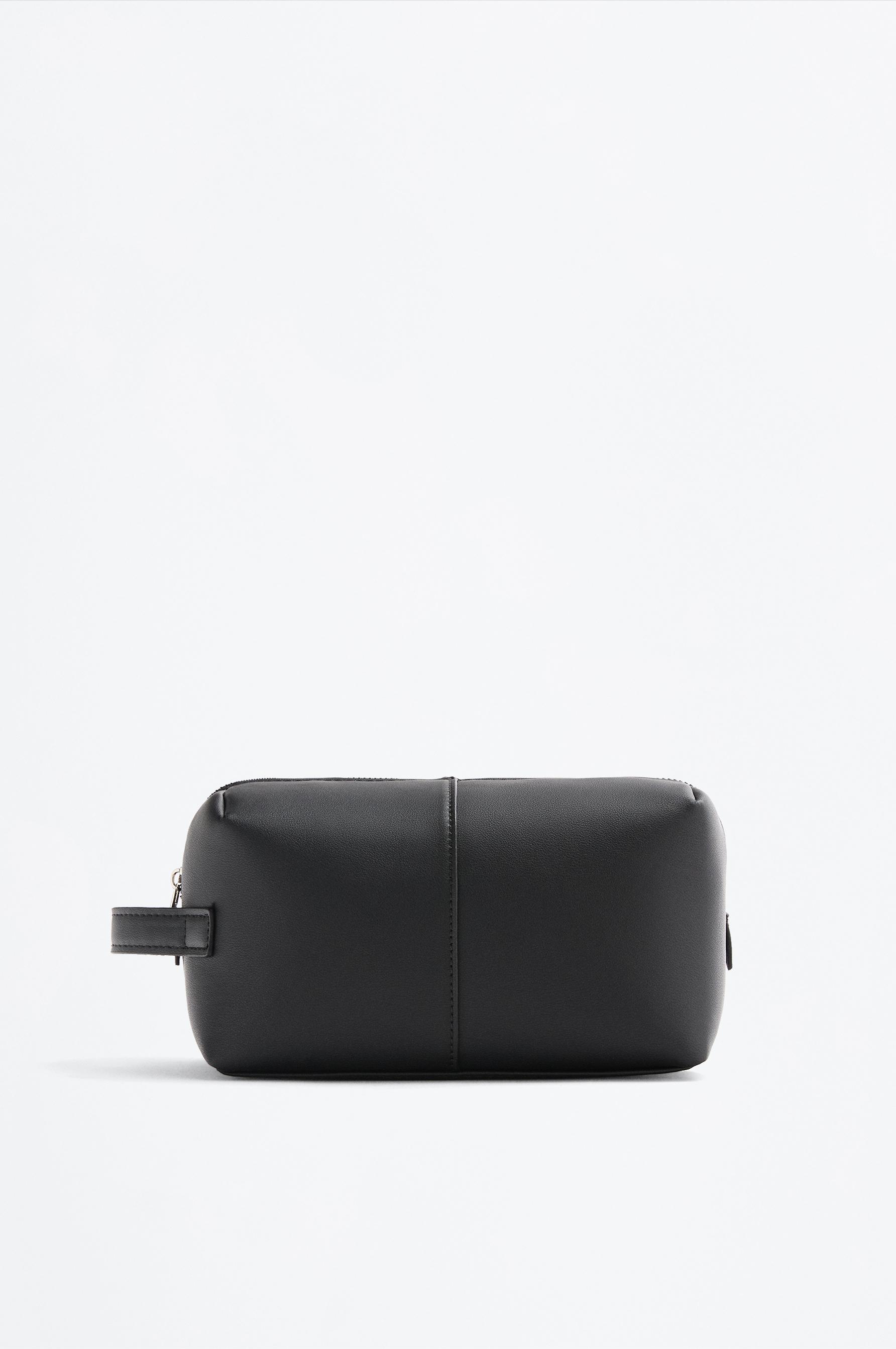 Minimalist toiletry bag — BLACK