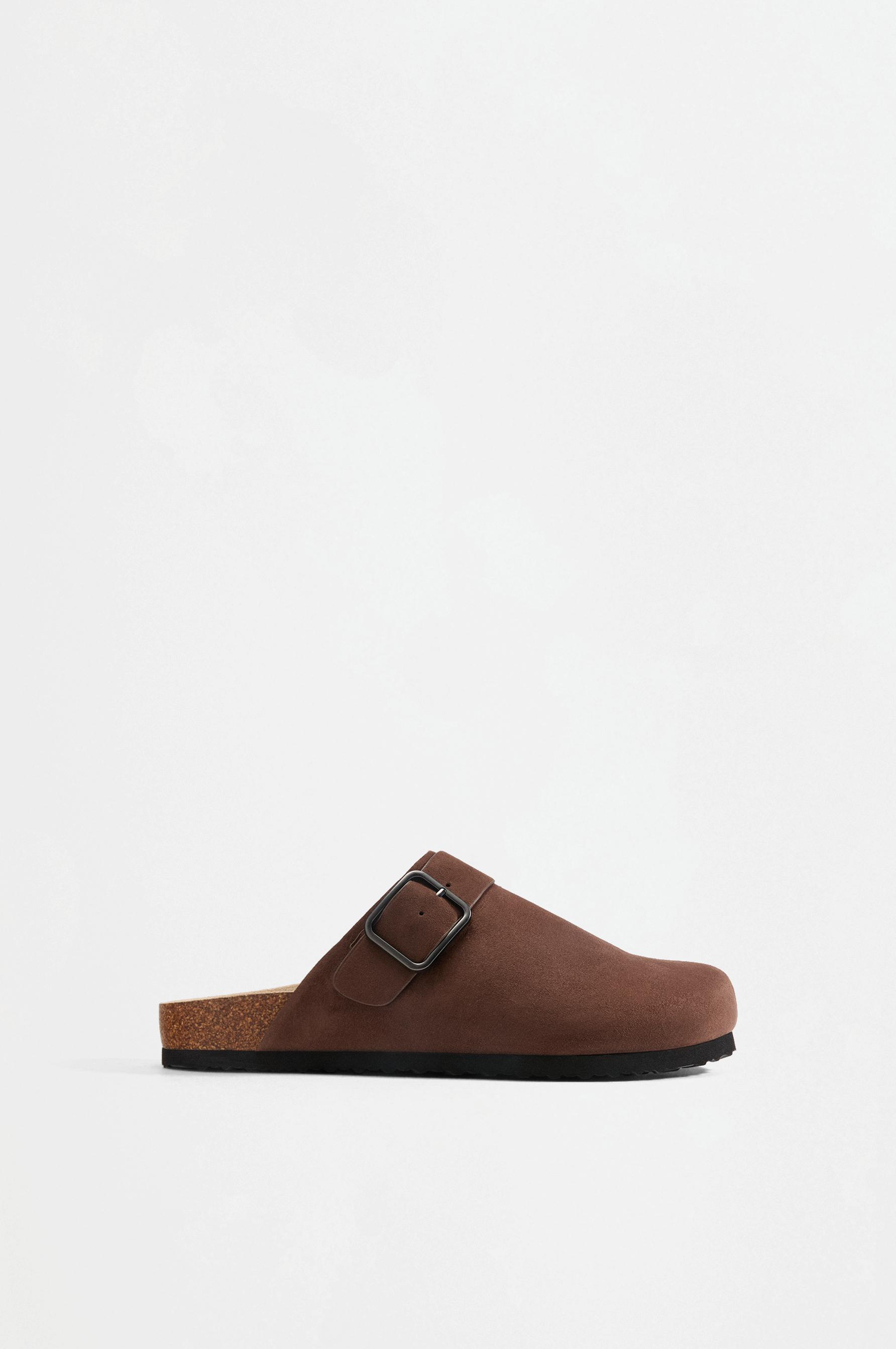 Faux suede buckle clogs — BROWN