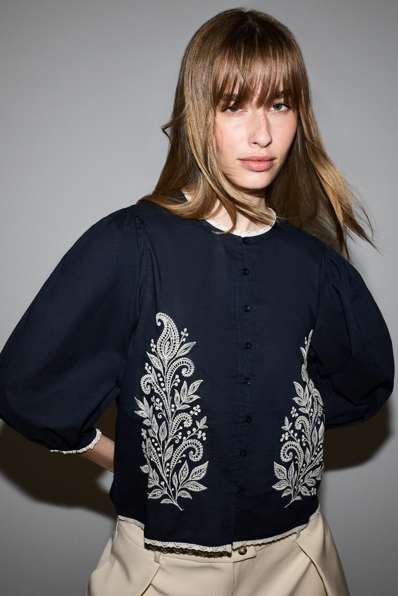 Embroidered shirt — NAVY