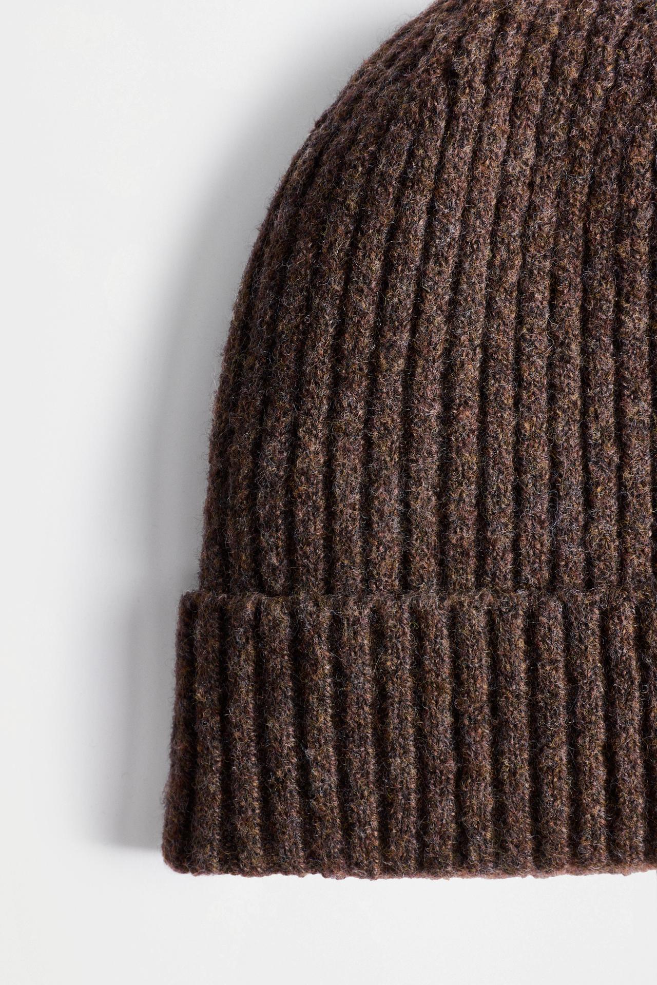 Ribbed hat — CHOCOLATE