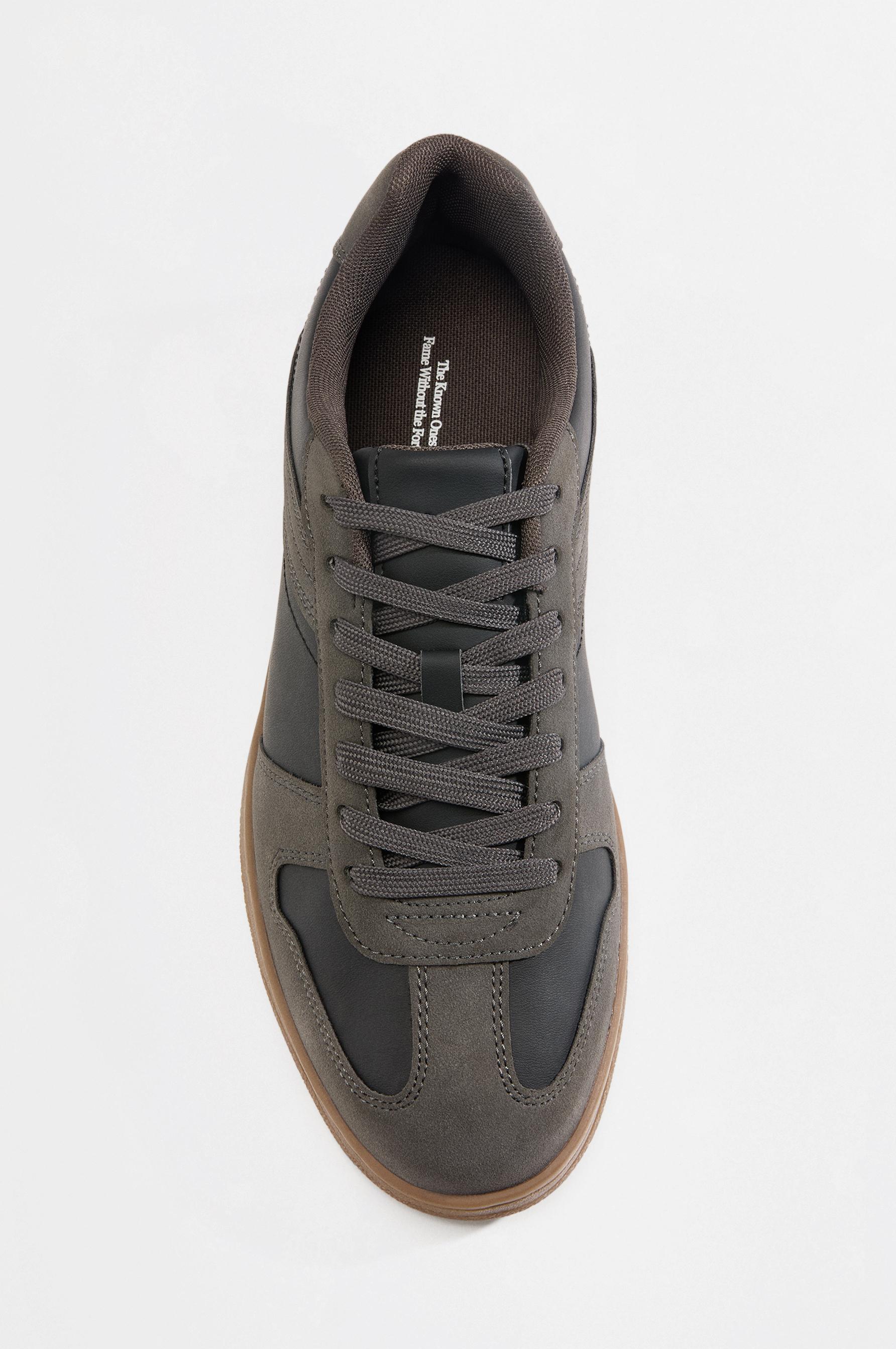 Retro sneakers — BLACK