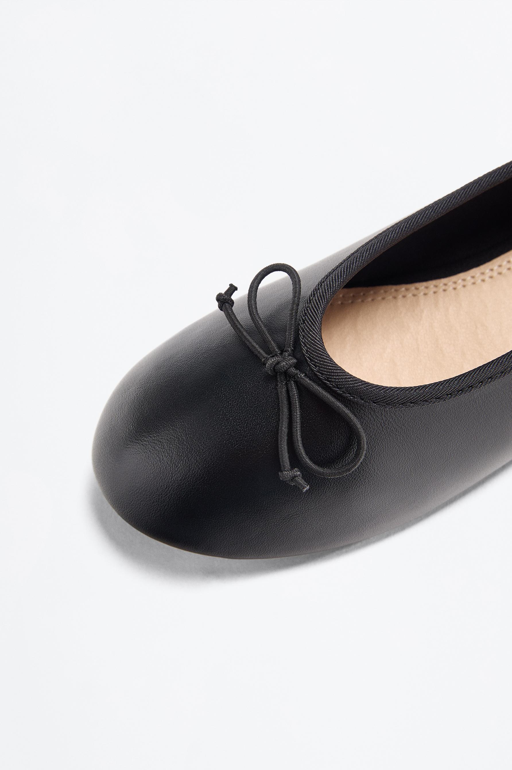 Bow ballerina flats — BLACK