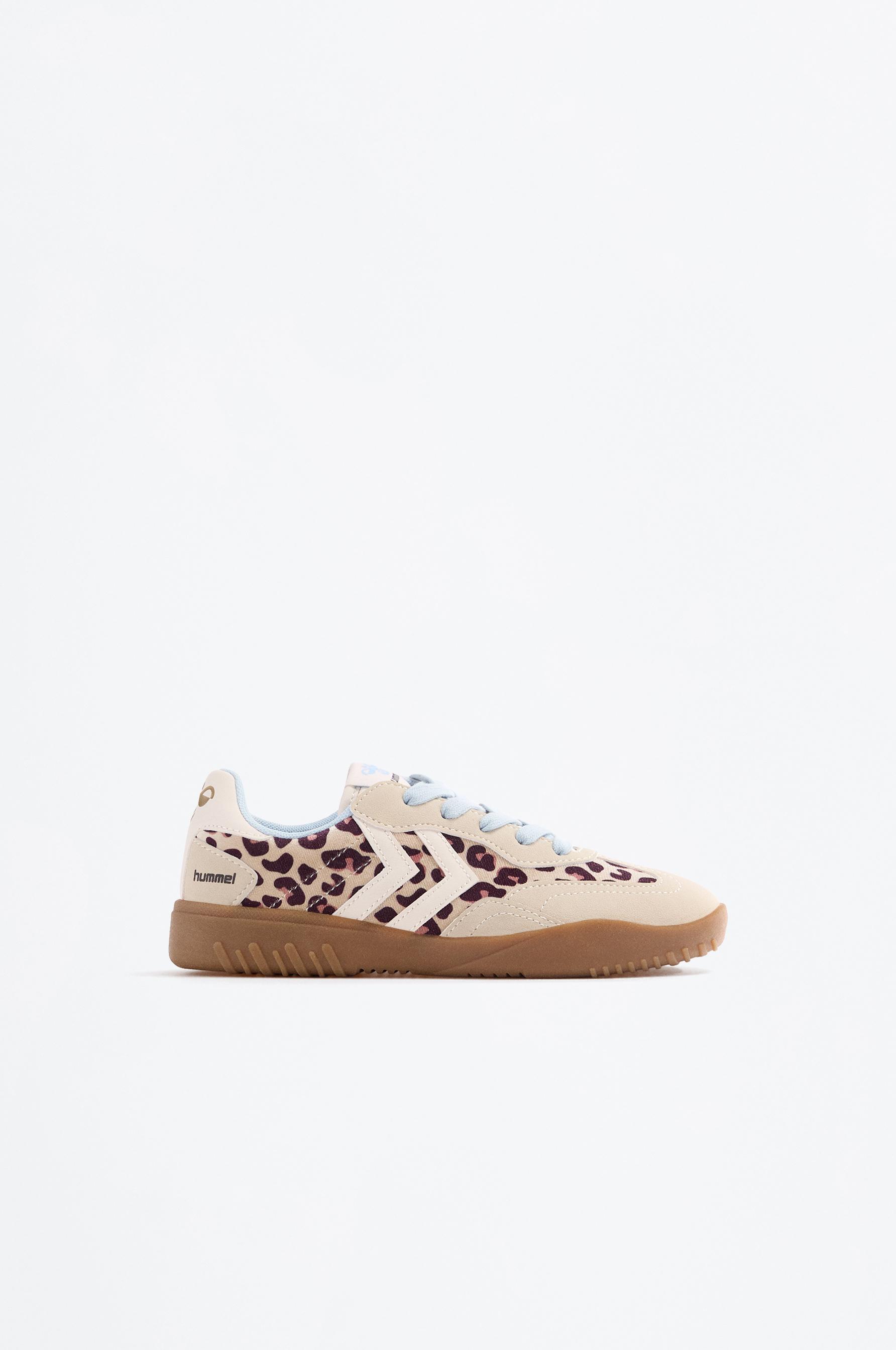 Zapatilla Hummel animal print