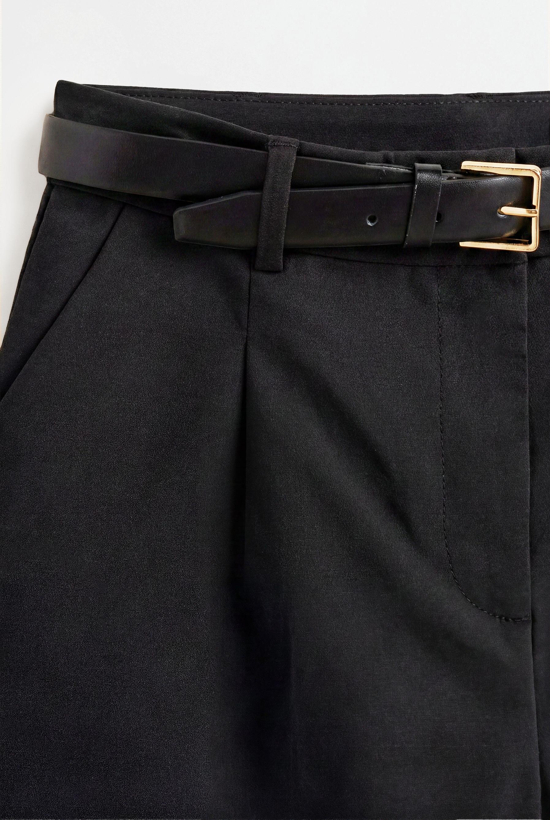 Darted shorts — BLACK