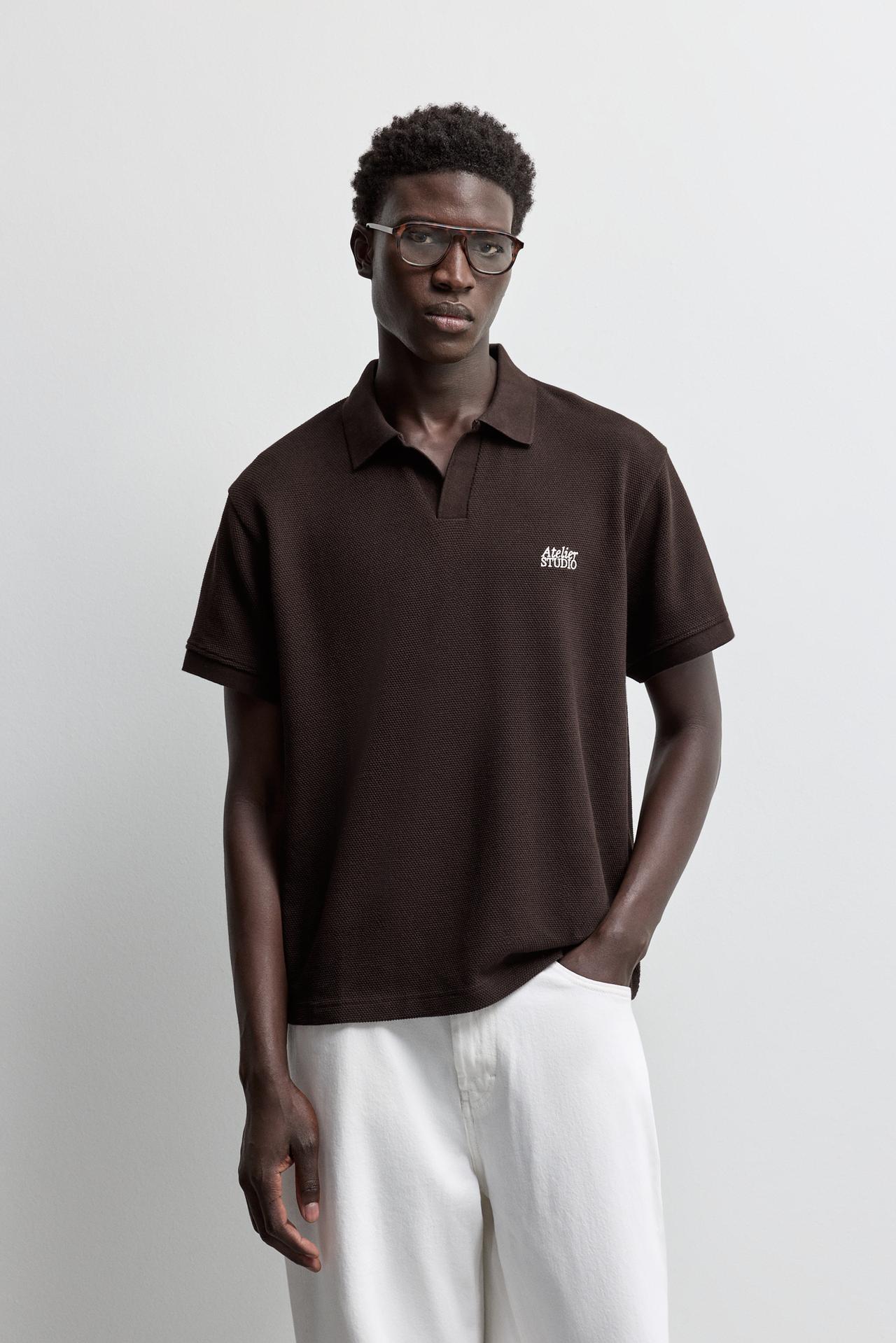 Textured embroidered polo shirt — BROWN