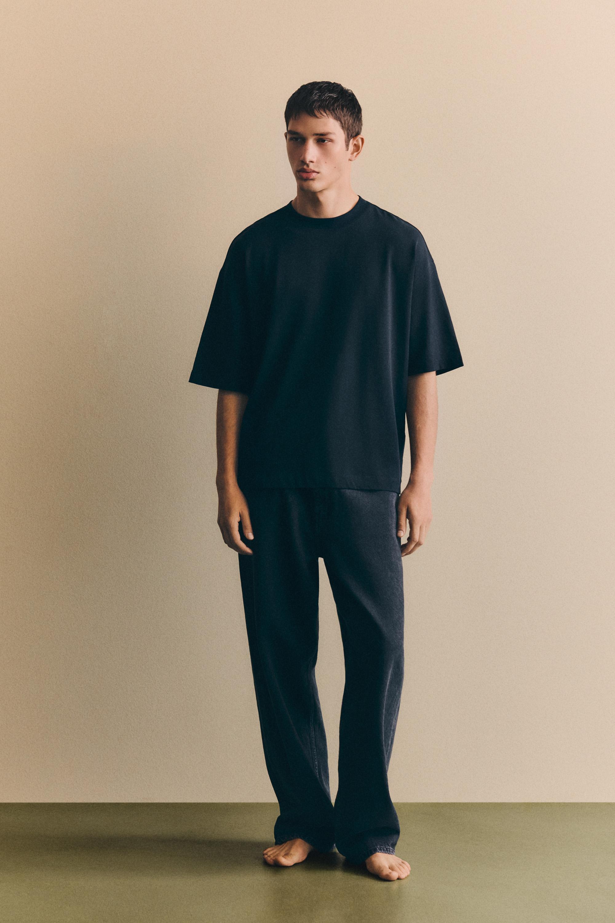 Oversize boxy fit T-shirt — BLACK
