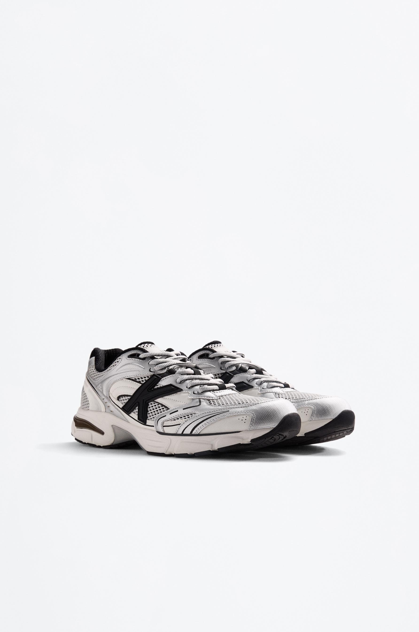 Kelme Sports Shoe — BLACK