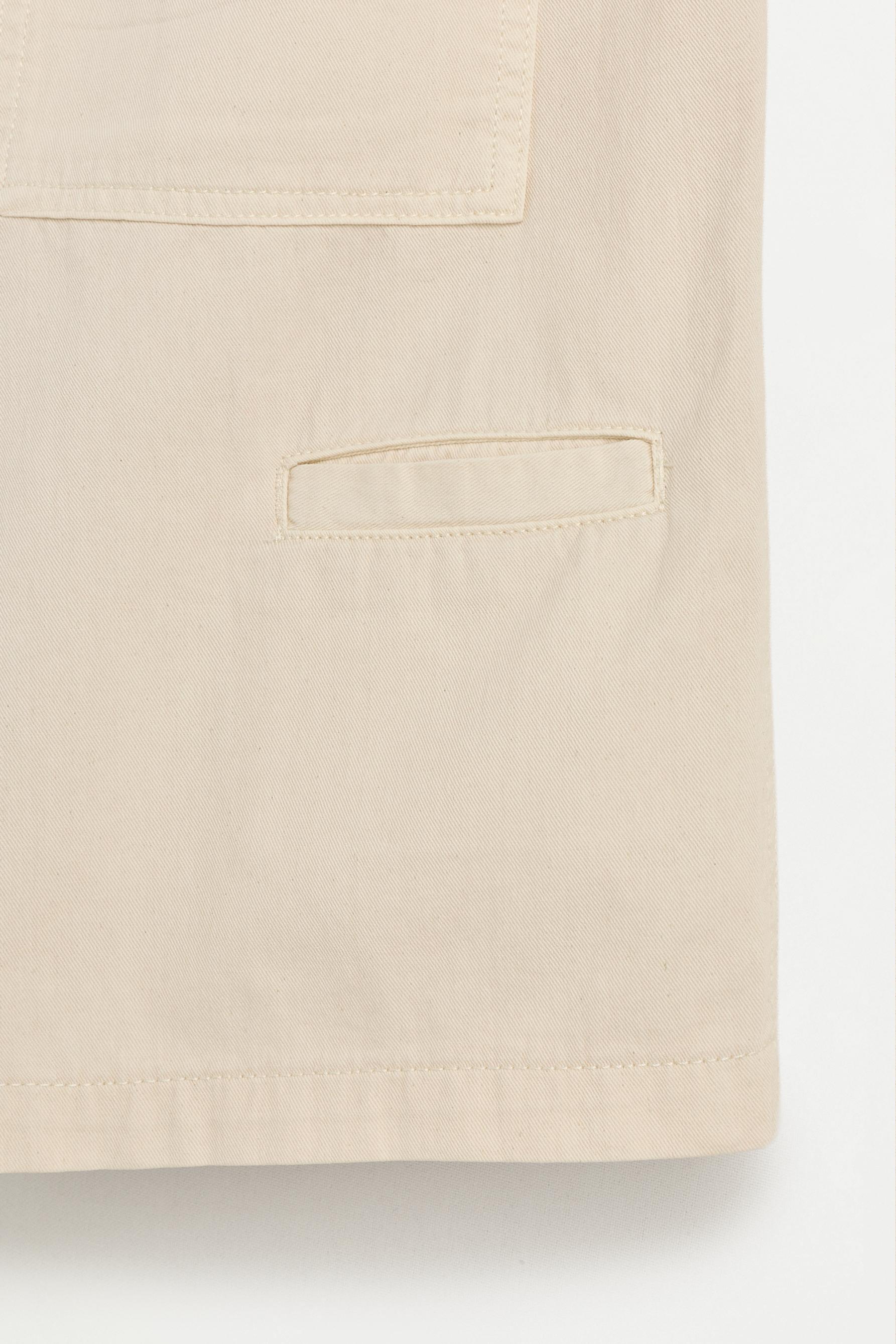 Denim jogger Bermuda shorts — ECRU