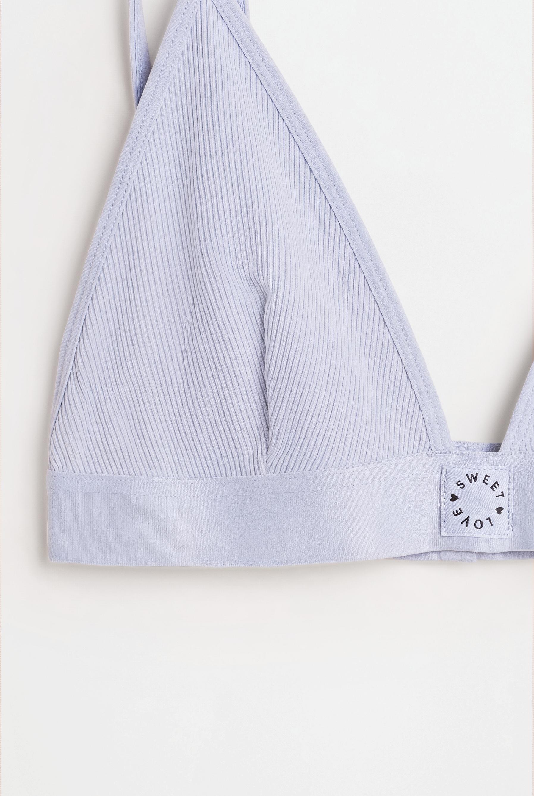 Seamless triangle top — SKY BLUE
