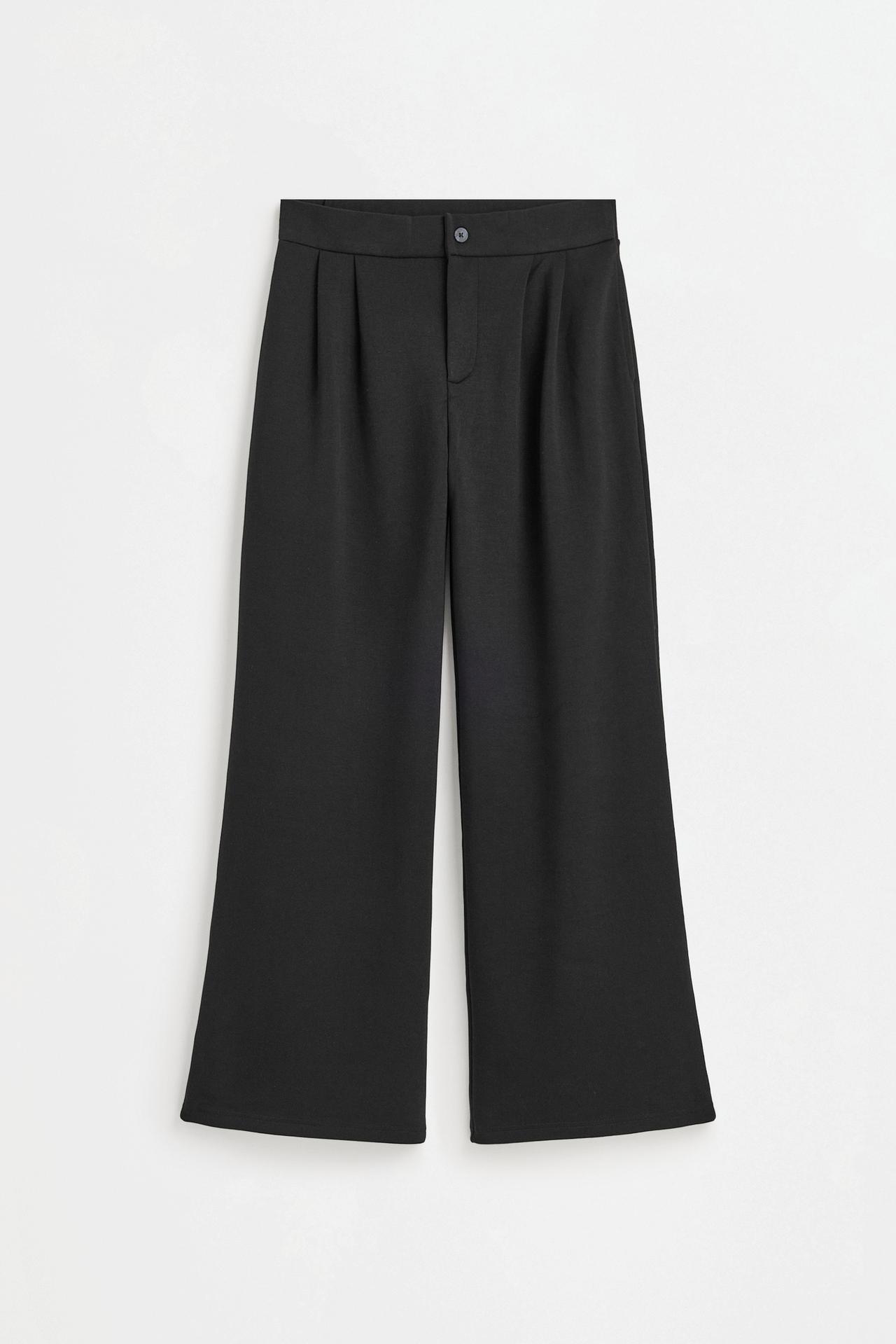 Wide-leg pleated trousers — BLACK