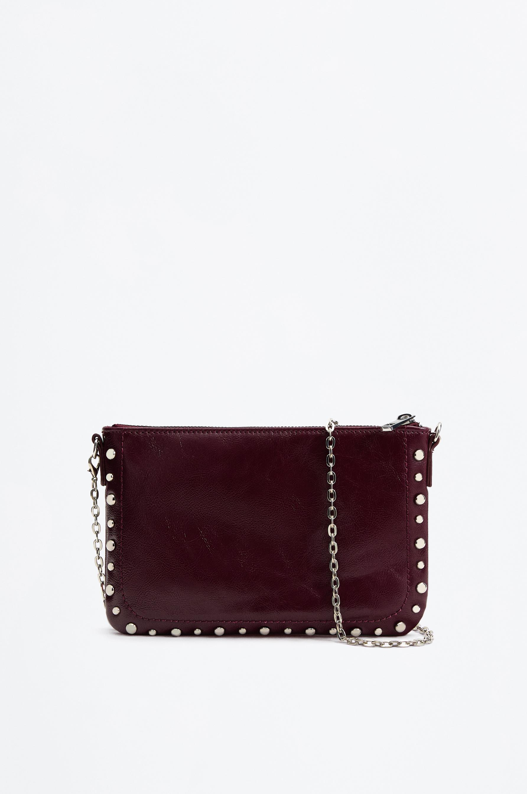 Bolso bandolera detalle tachas