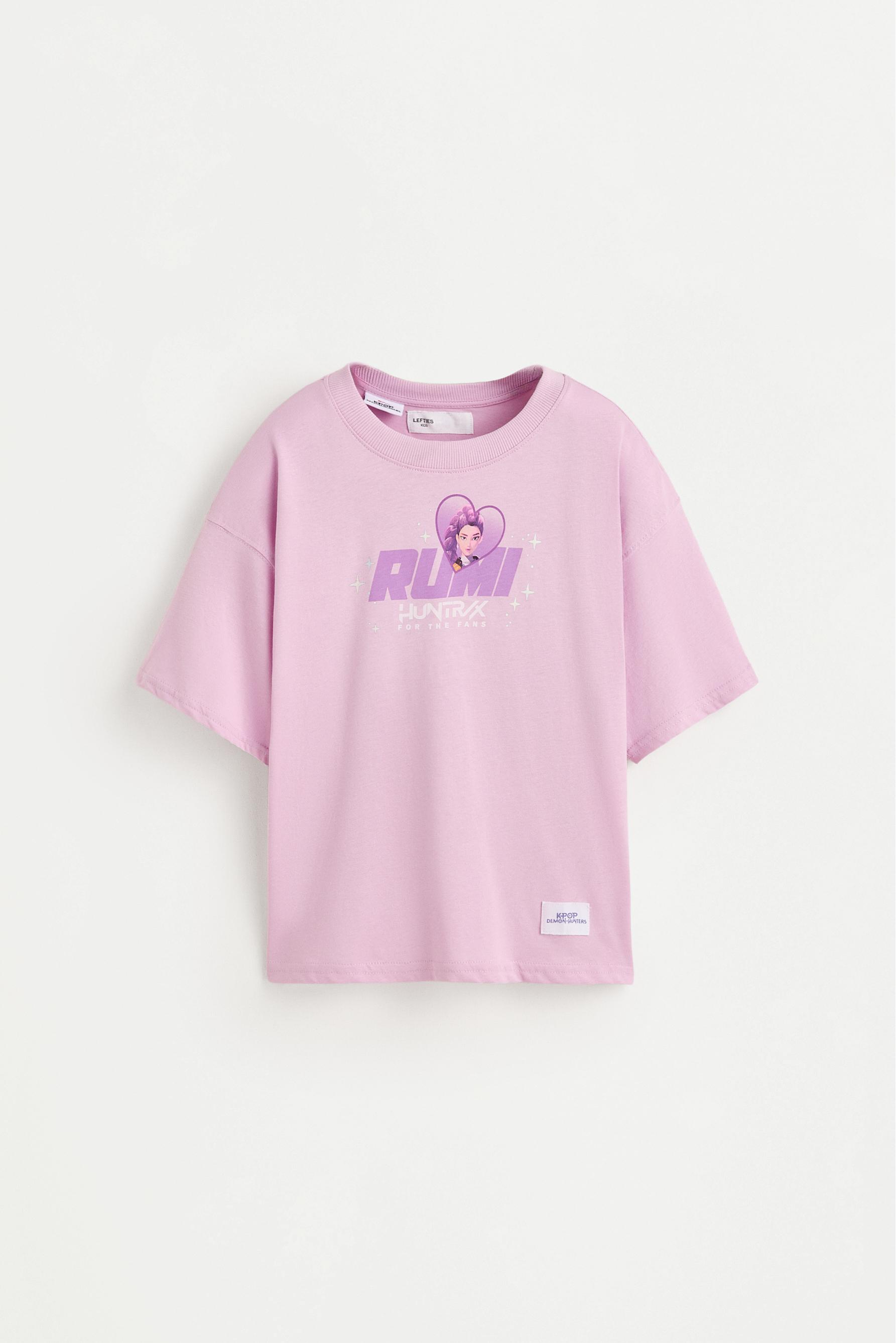 Rumi Huntrix K-Pop Demon Hunters™/© Netflix T-shirt — PALE LILAC