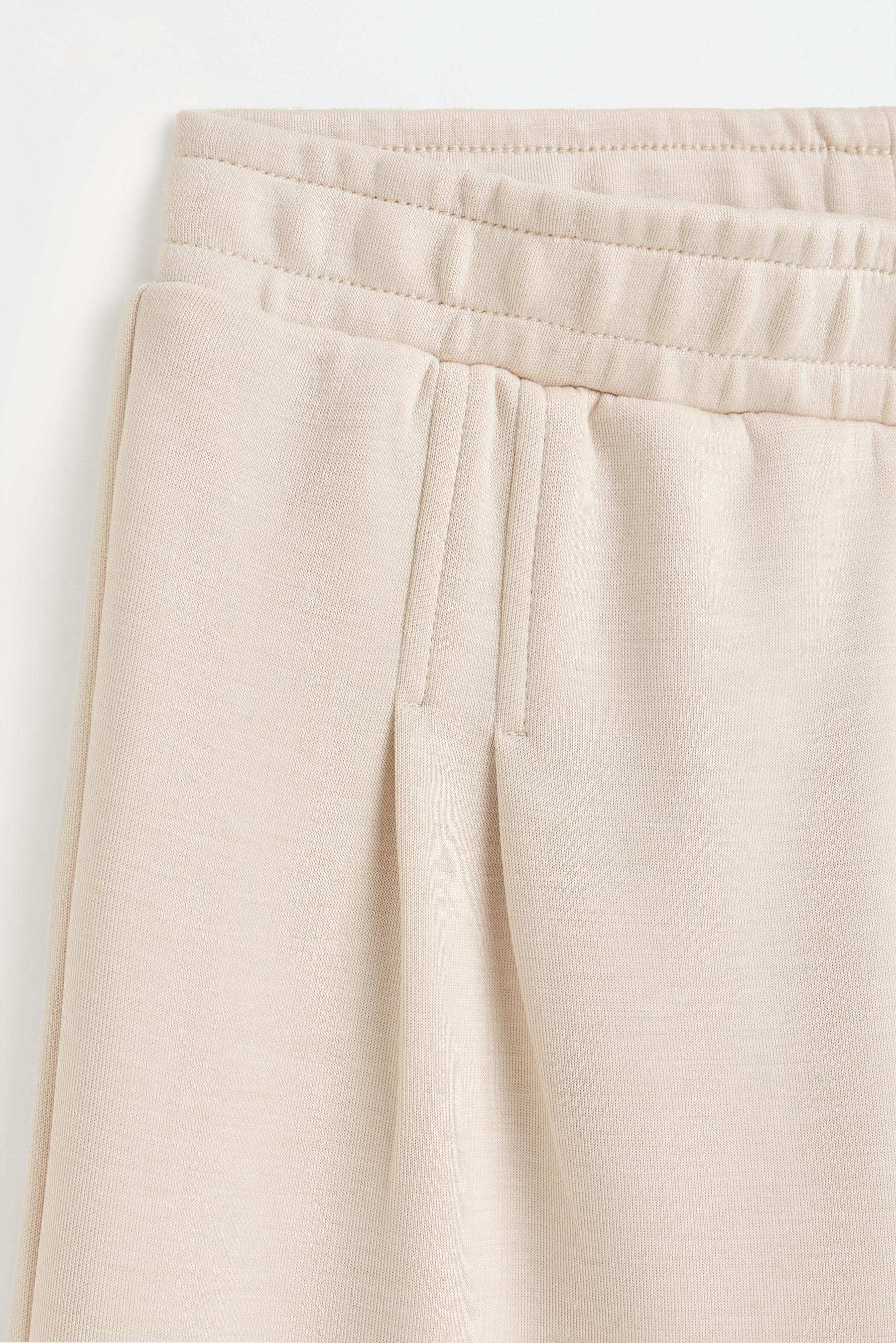 Pleated culottes — BEIGE