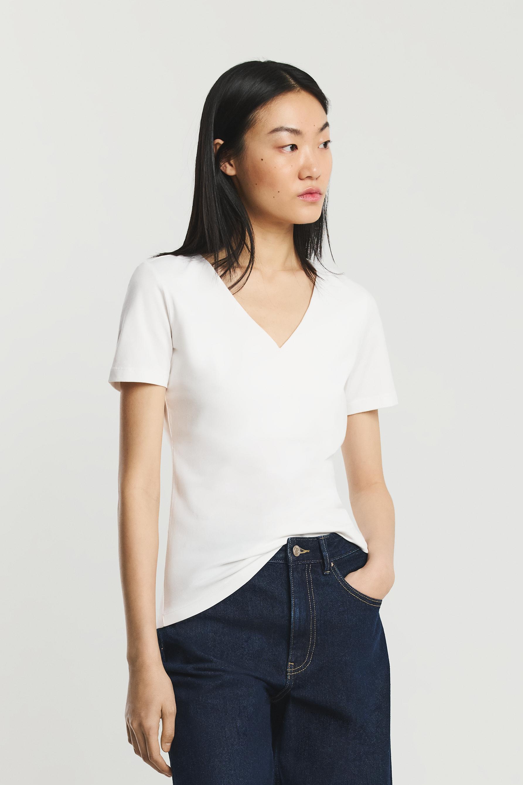 V-neck T-shirt — WHITE