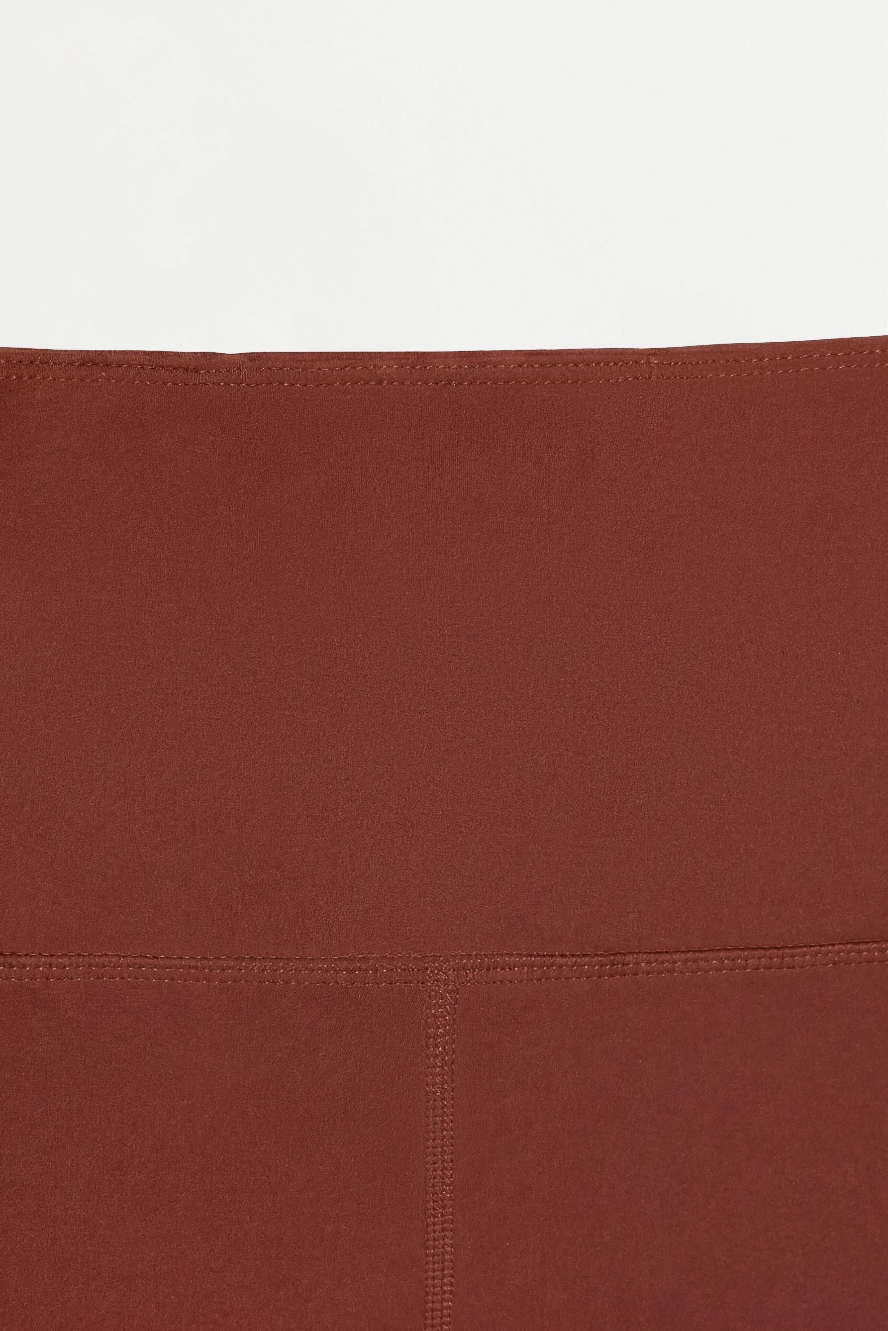 Capri leggings — DARK PINK