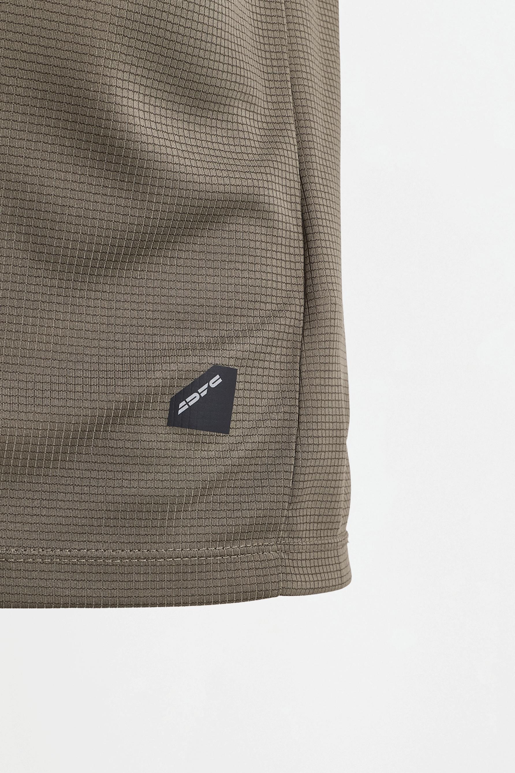 Sports T-shirt — DARK GREEN