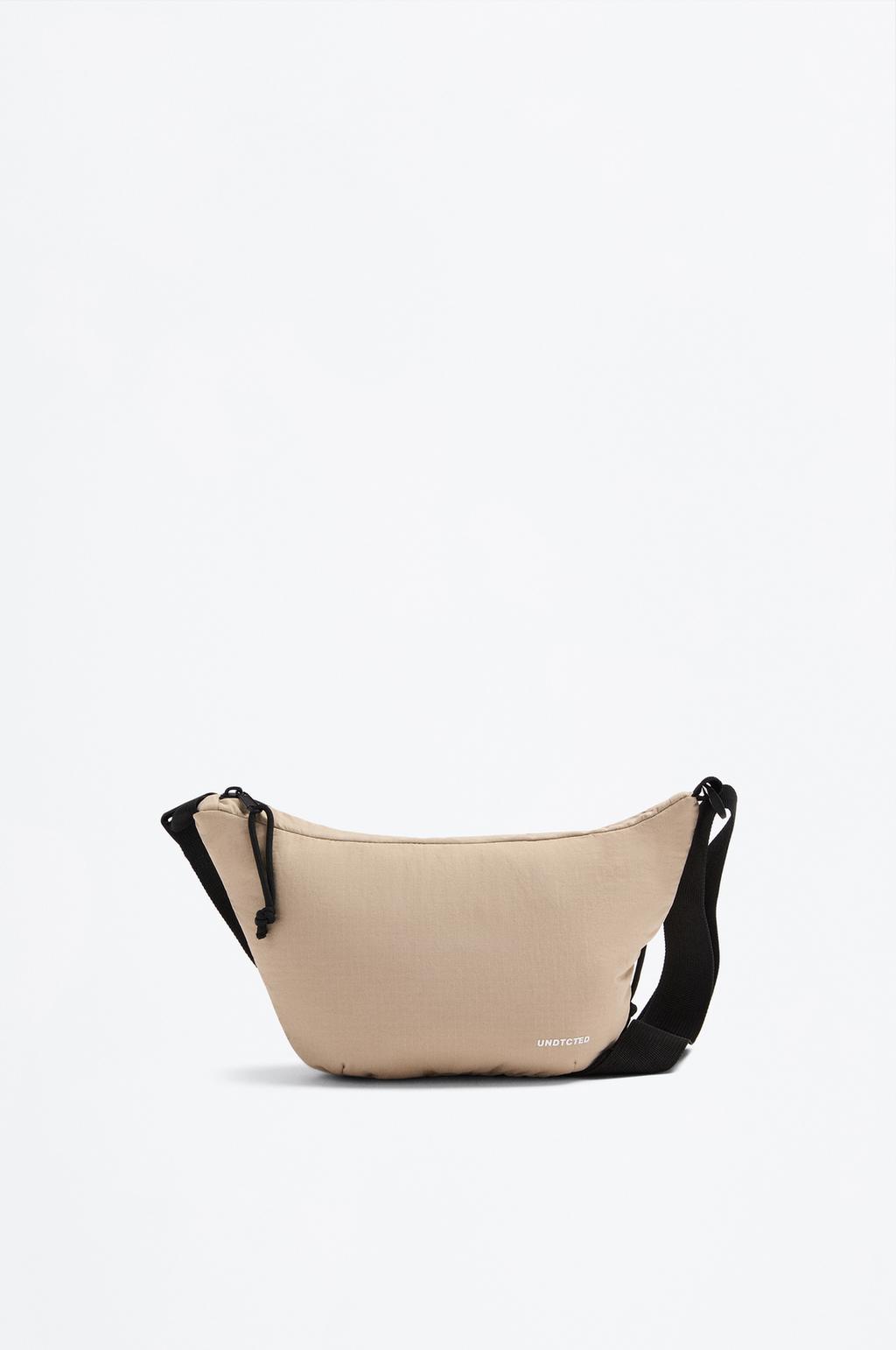 Half moon crossbody Undetectd