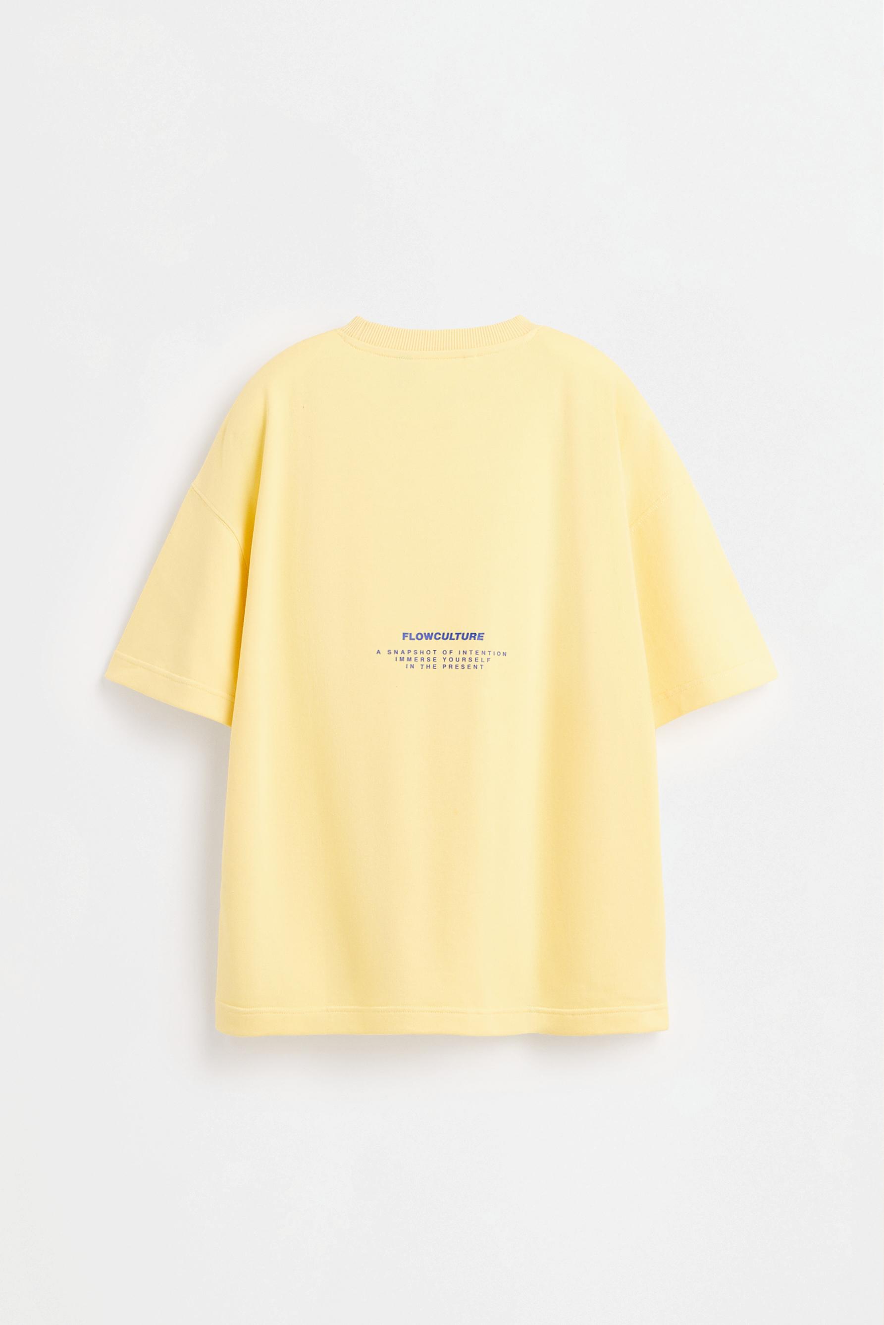 Oversize text T-shirt — YELLOW