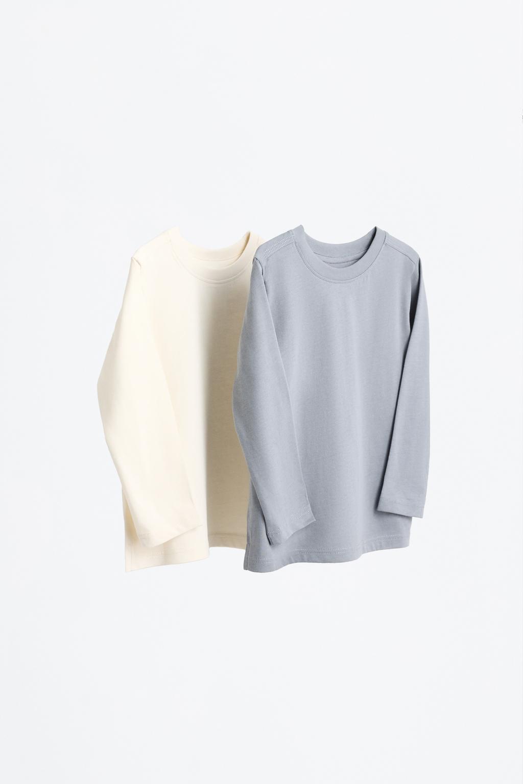 2-pack of plain T-shirts