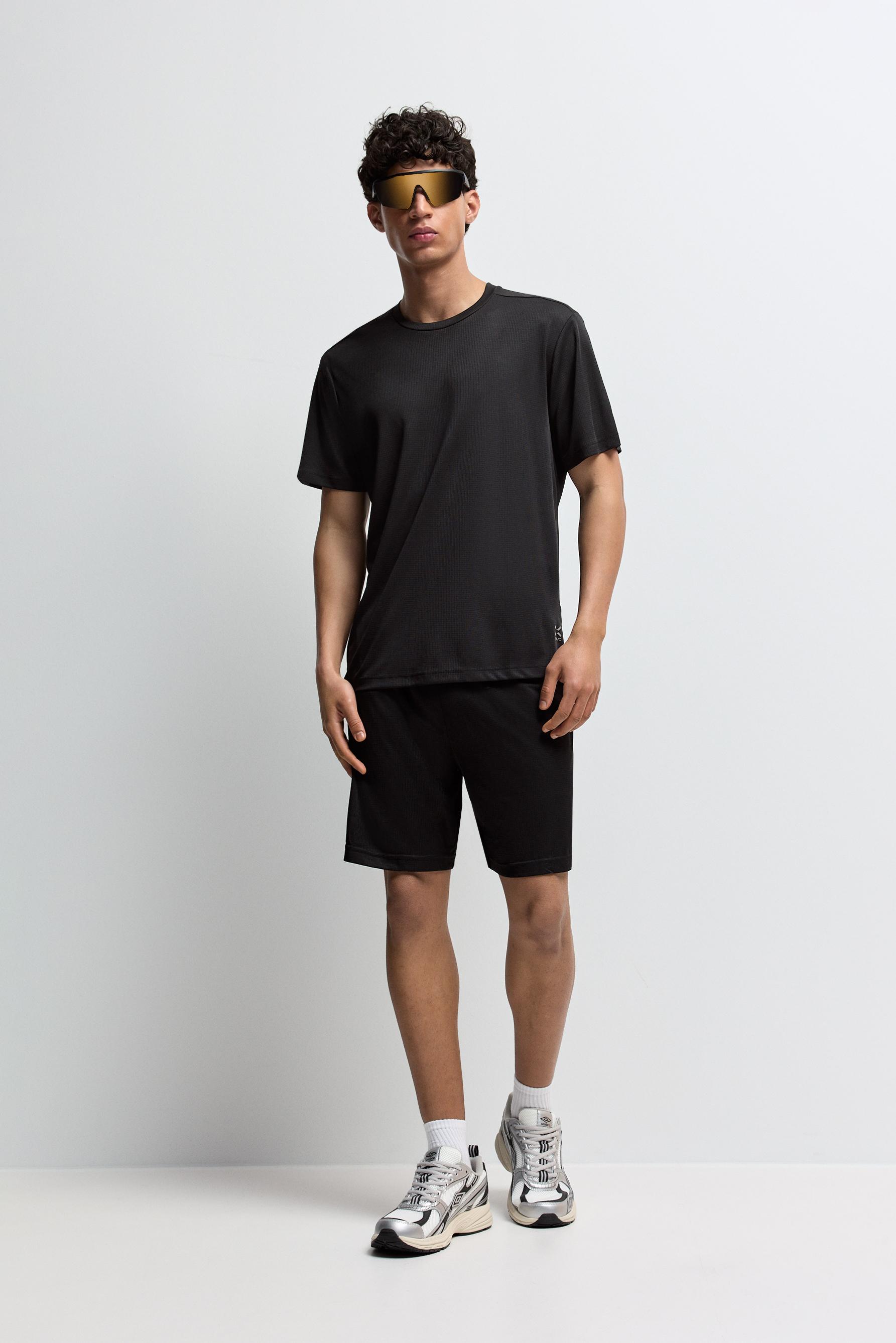 Sports T-shirt — BLACK
