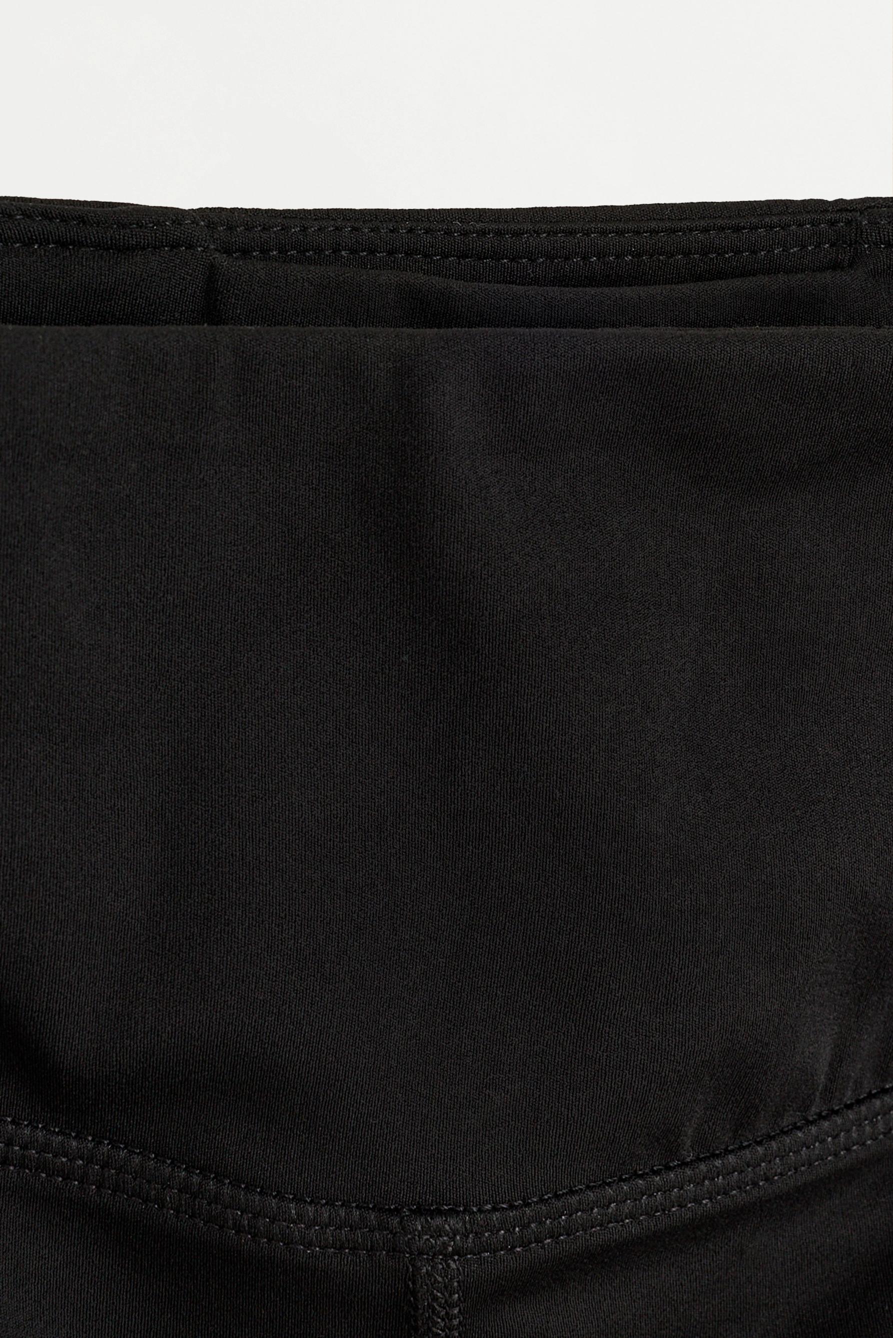 Basic sports hot pants — BLACK