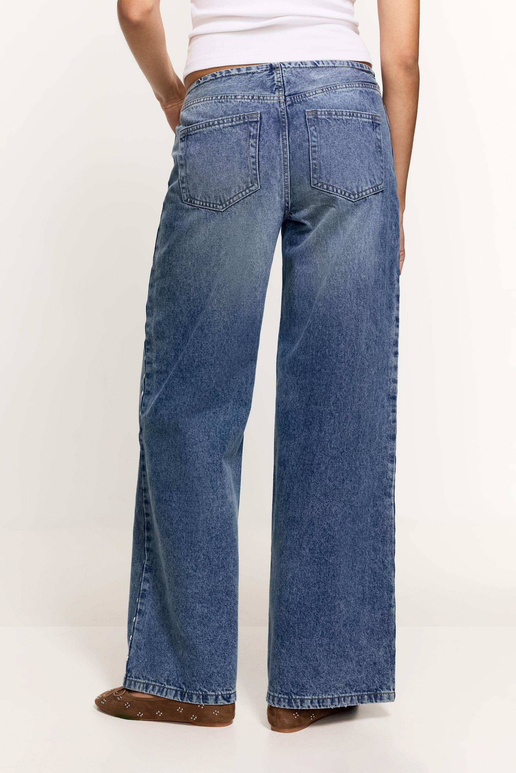 Wide-leg stud jeans — INDIGO