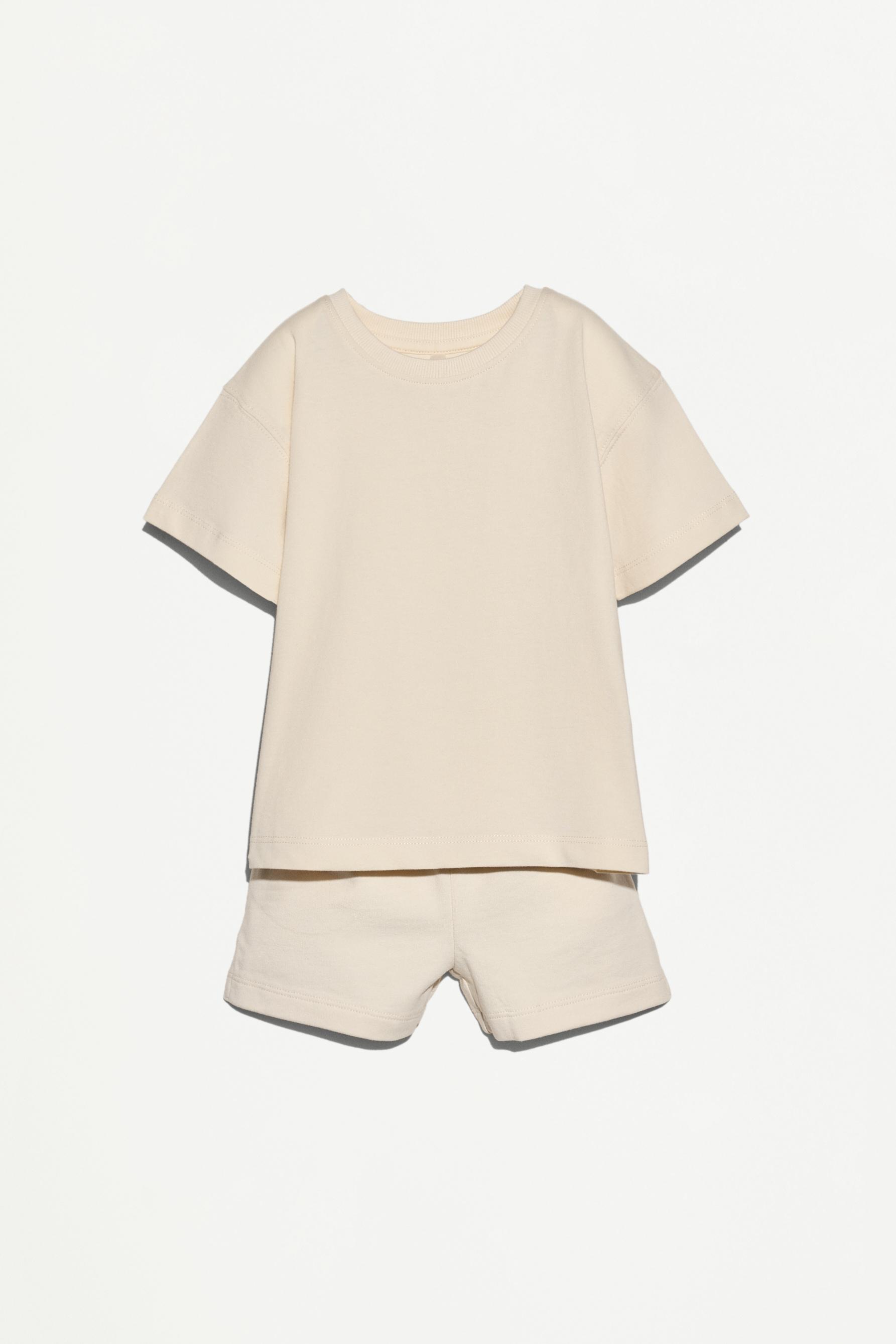 Set camiseta y bermuda