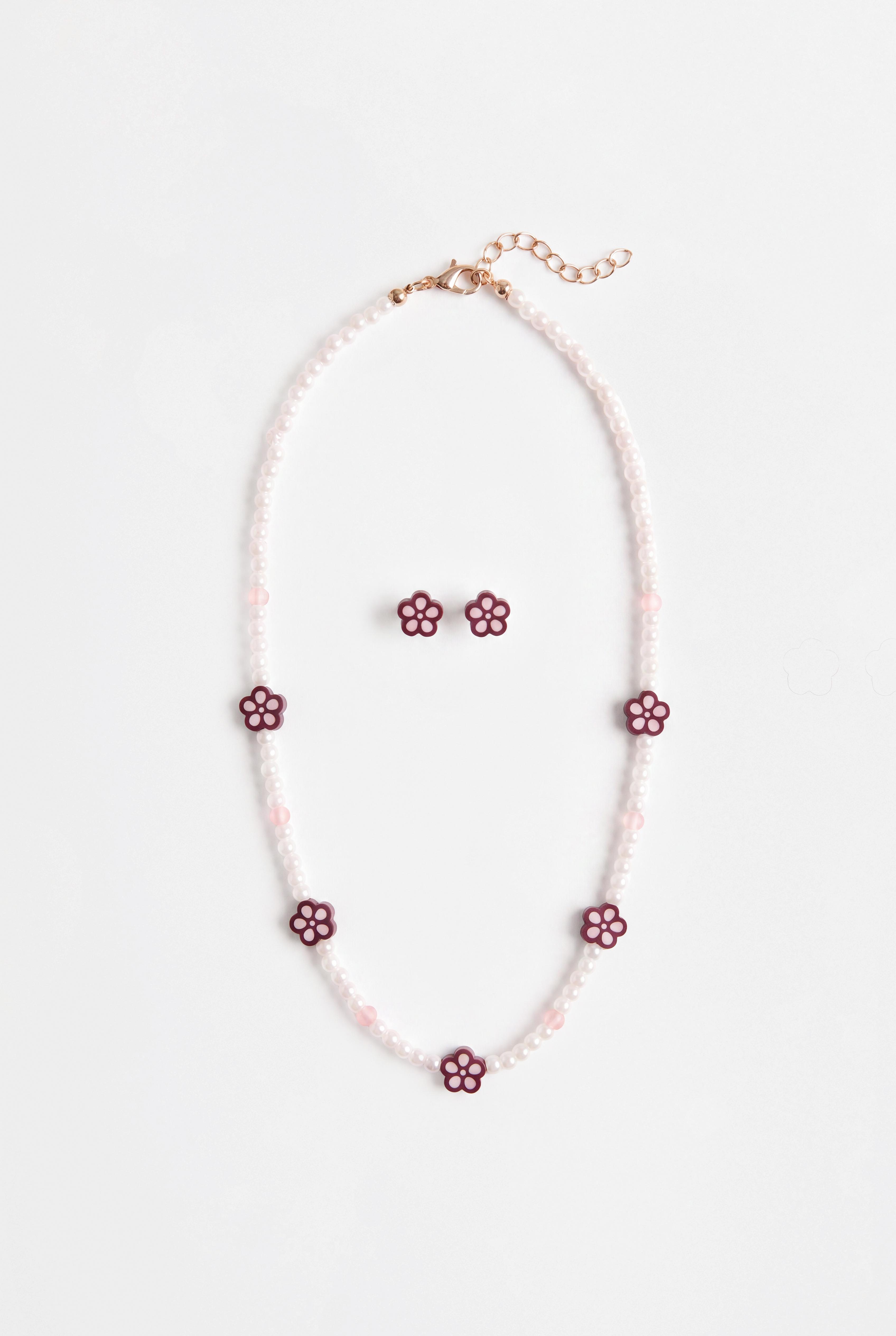Floral necklace and earrings set — WHITE