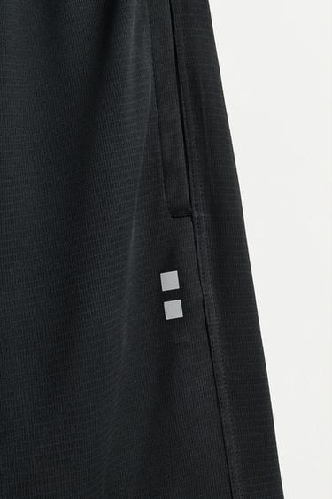 Bermuda sports shorts — BLACK 3
