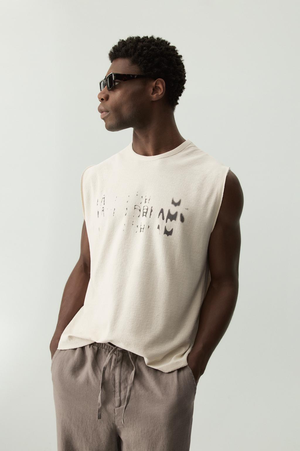 Sleeveless textured T-shirt