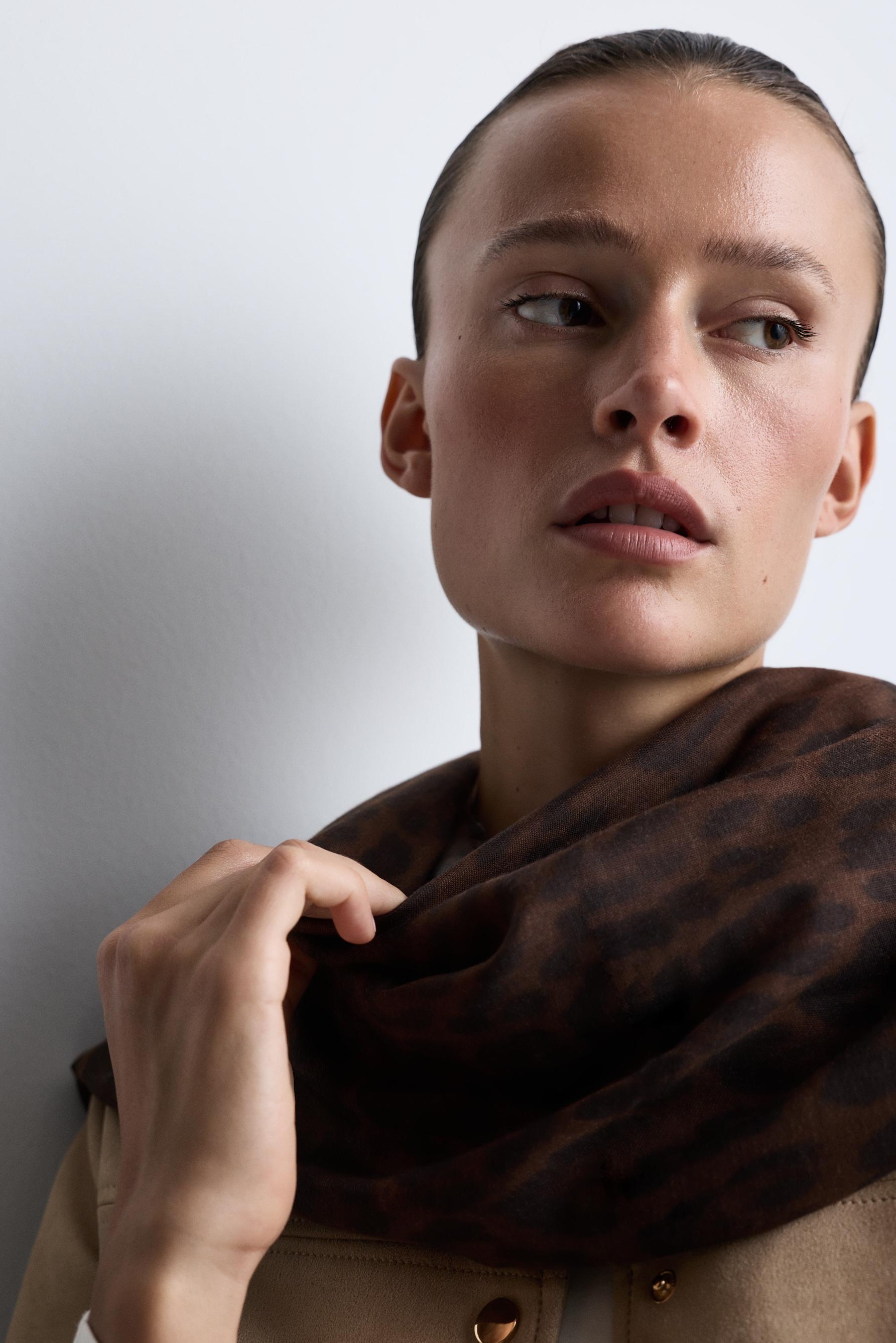 Leopard print scarf — LEOPARD PRINT