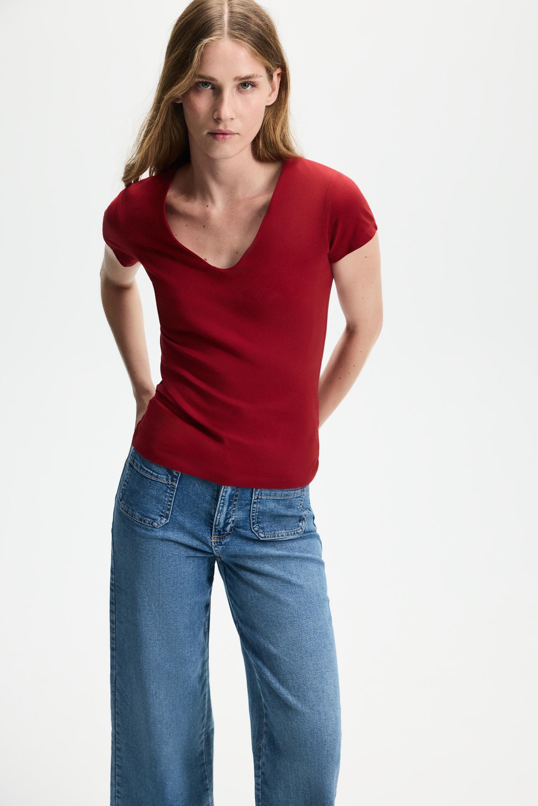 V-neck T-shirt — BRIGHT RED