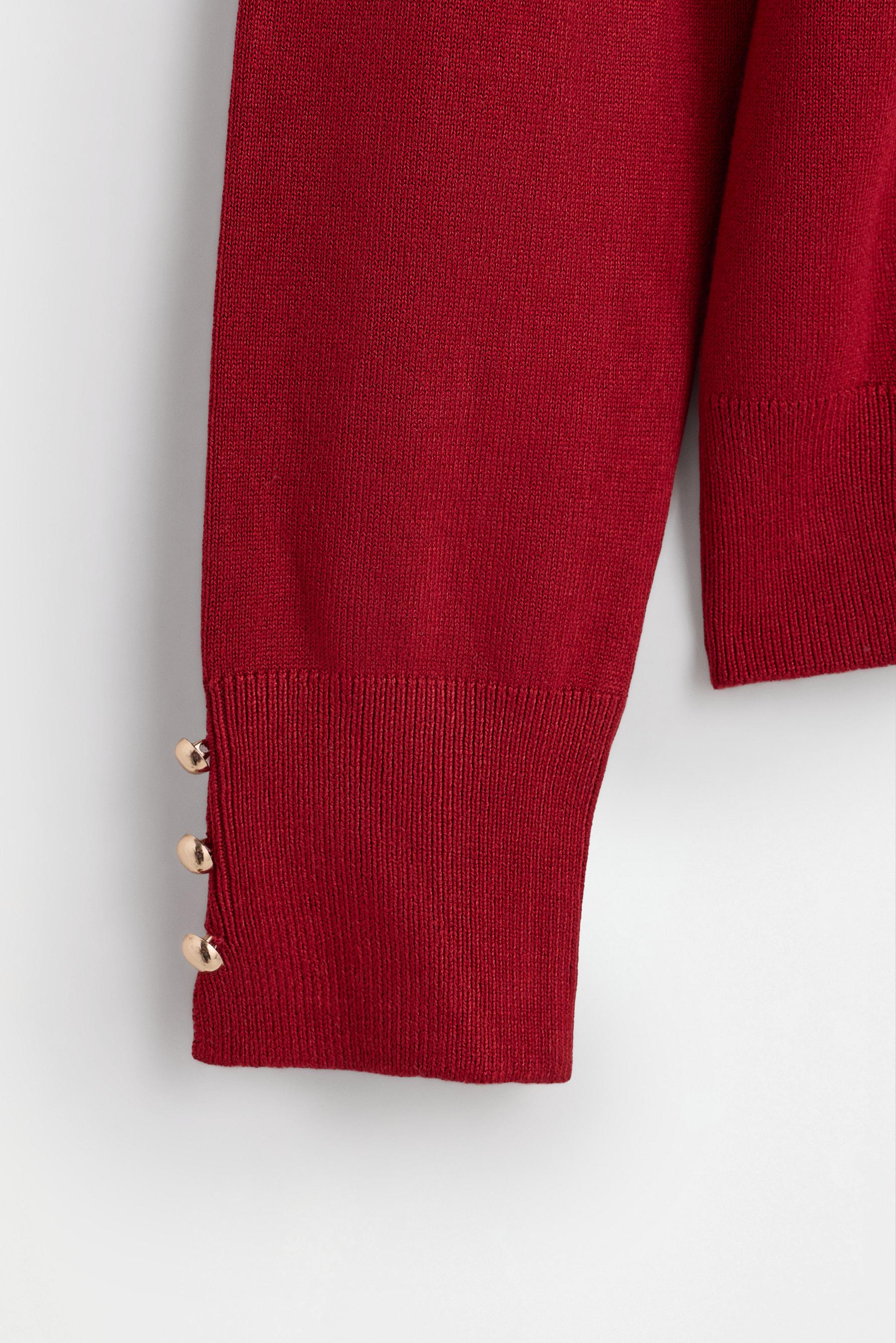 Basic gold button sweater — RED