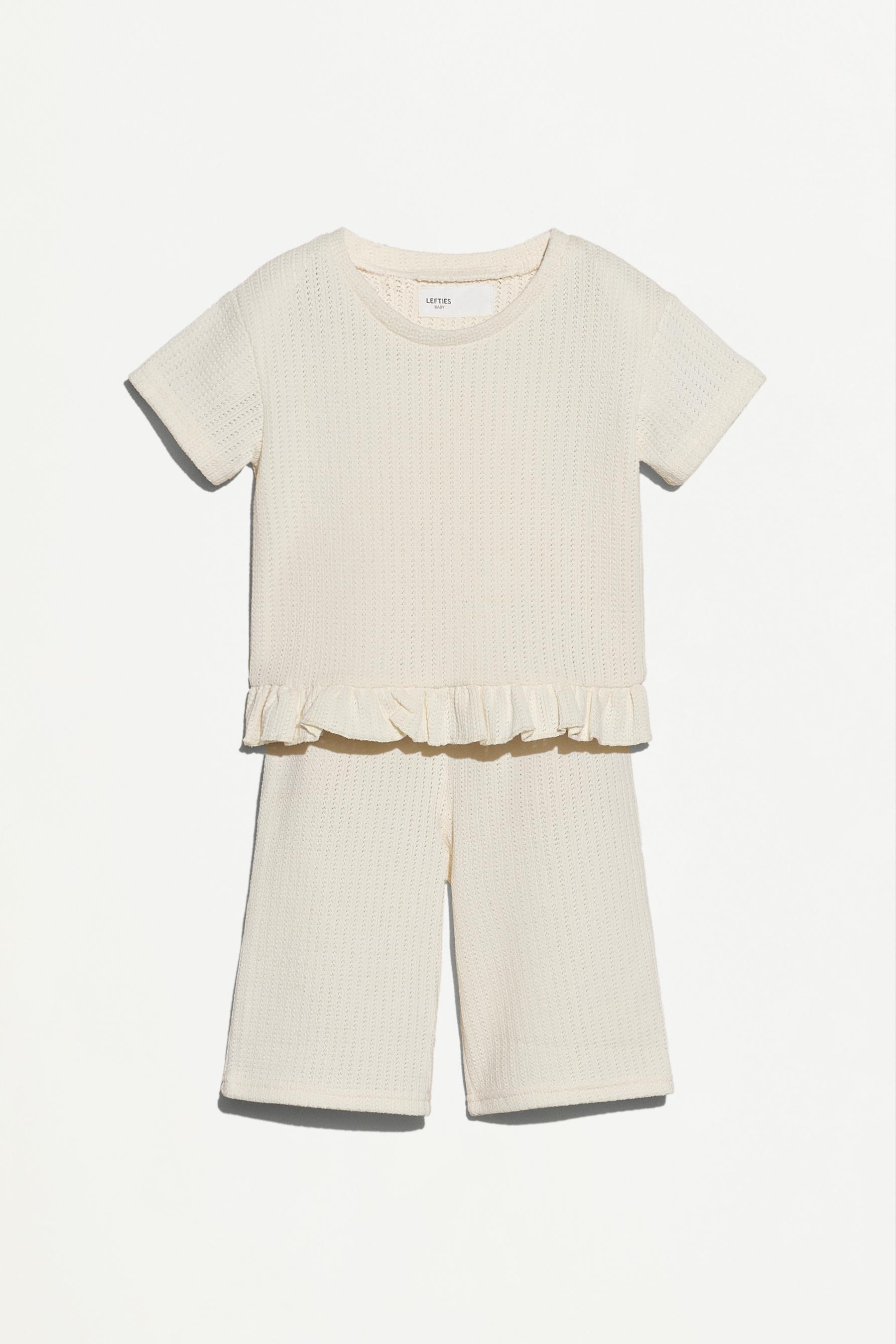 Set camiseta y pantalón punto
